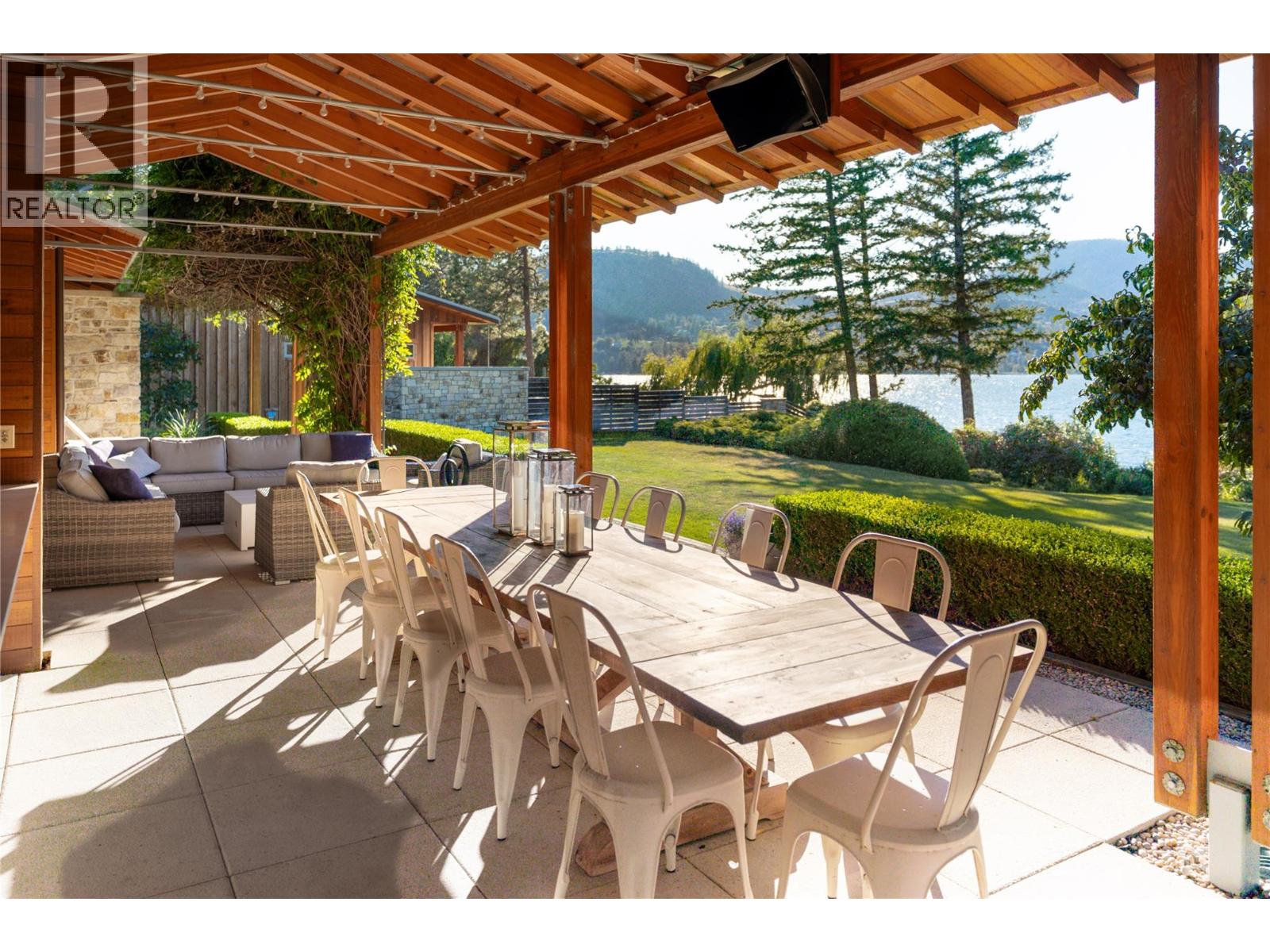 106 Devon Dr, Okanagan Falls, BC V0H 1R5