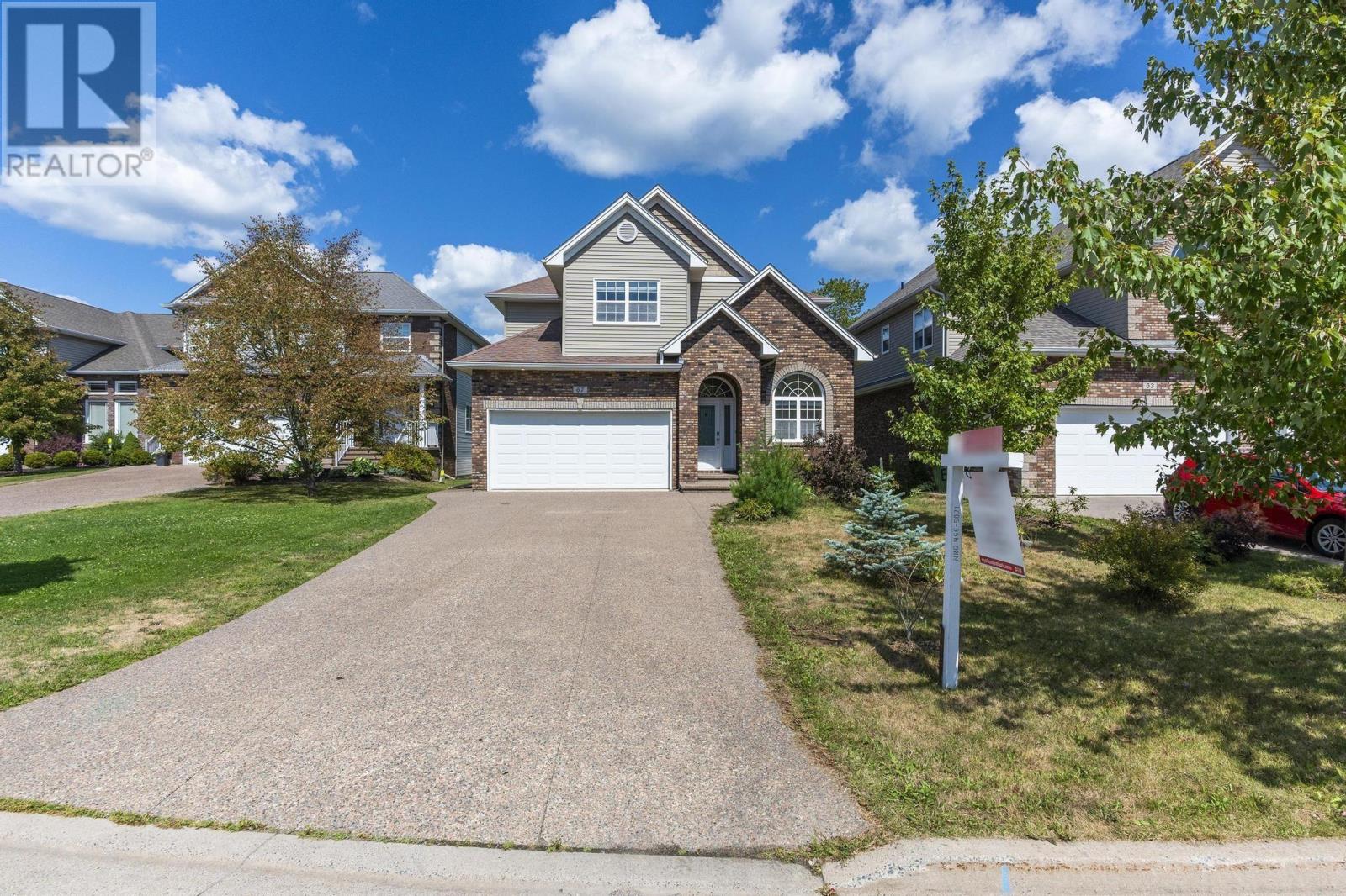67 Sedgewick Pl, Bedford, NS B4A 0G5