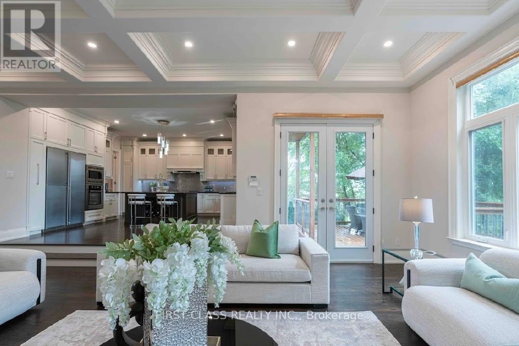 25 Dresden Rd, Toronto Clanton Park, ON M3H 1W8