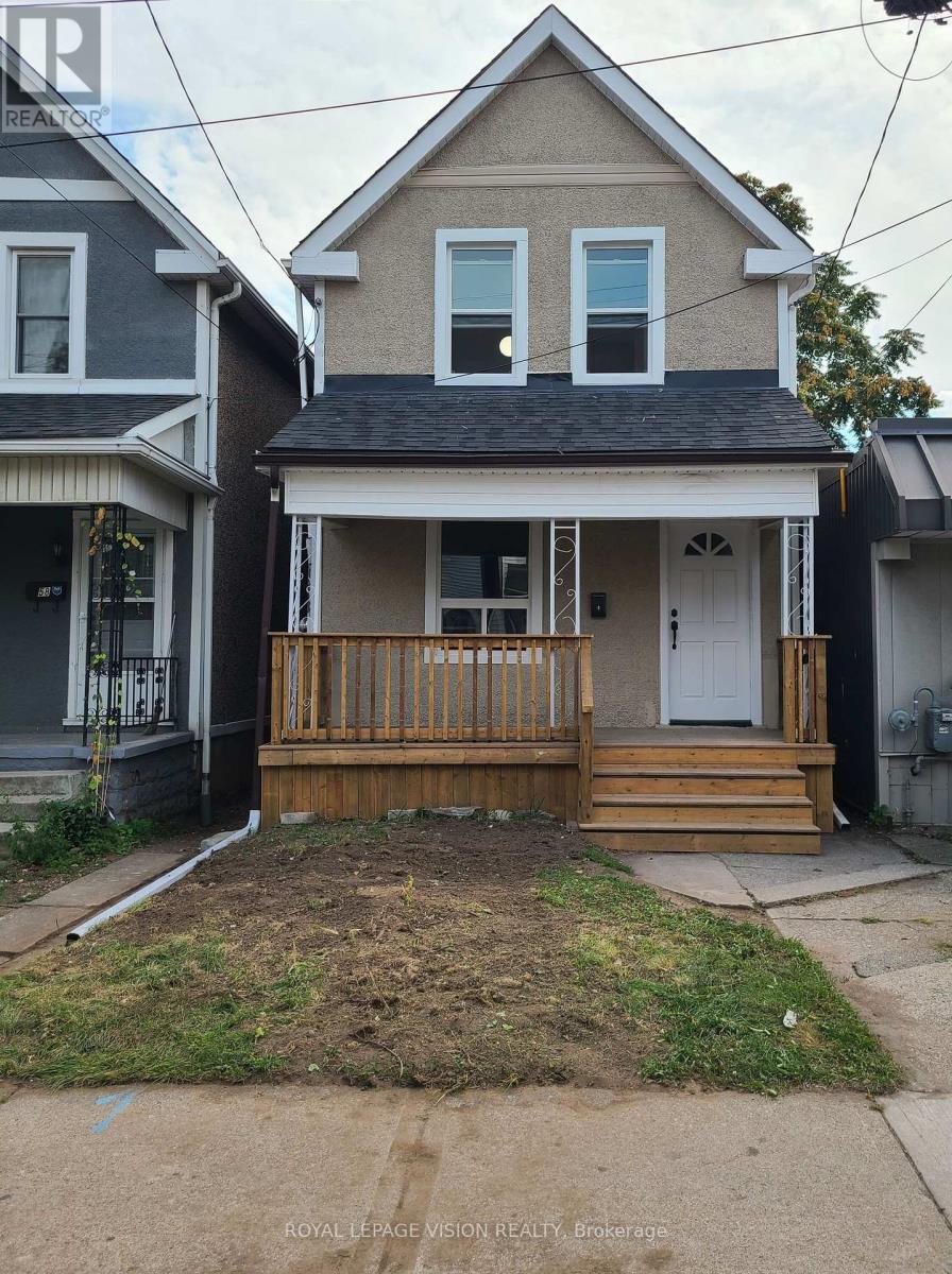 56 Munroe St, Hamilton, ON L8L 3V7