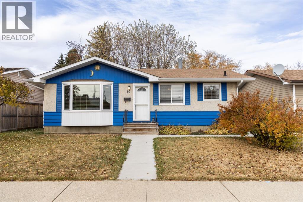 40 Fern Rd, Red Deer, AB T4N 4Z4