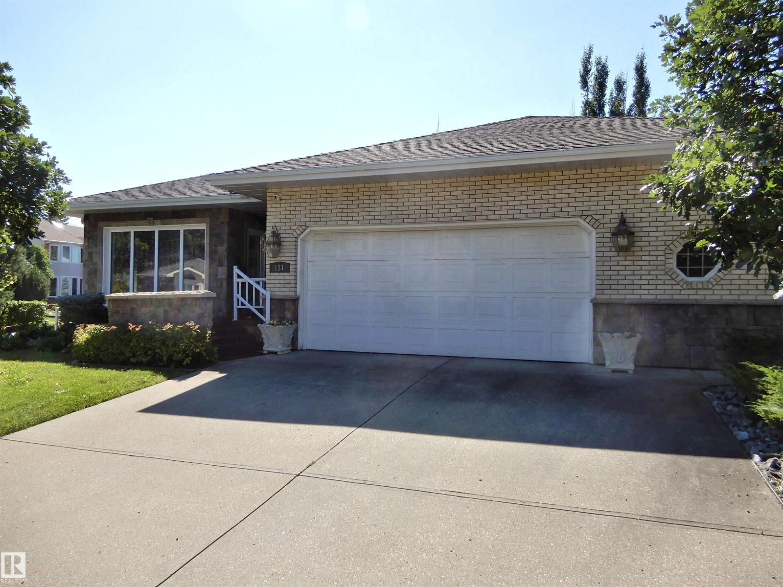 131 Walsh Cr NW, Edmonton, AB T5T 5L7