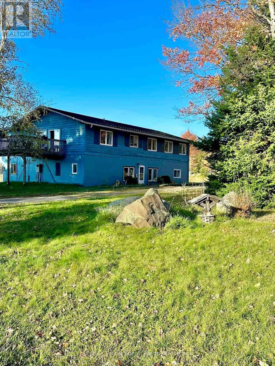 204 Mineral Springs Rd, Huntsville, ON P1H 2N5