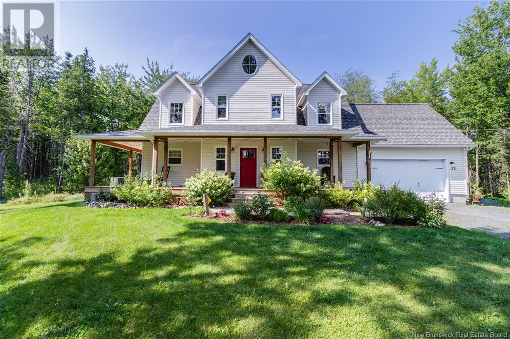 32 Willowdale Dr, Waasis, NB E3B 0V5