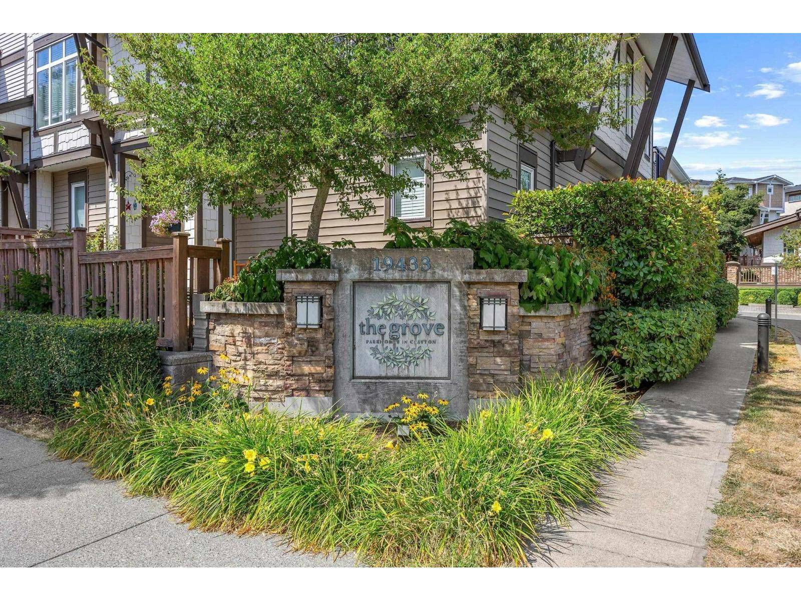 19433 68 Avenue Unit 113, Surrey, BC V4N 6M8