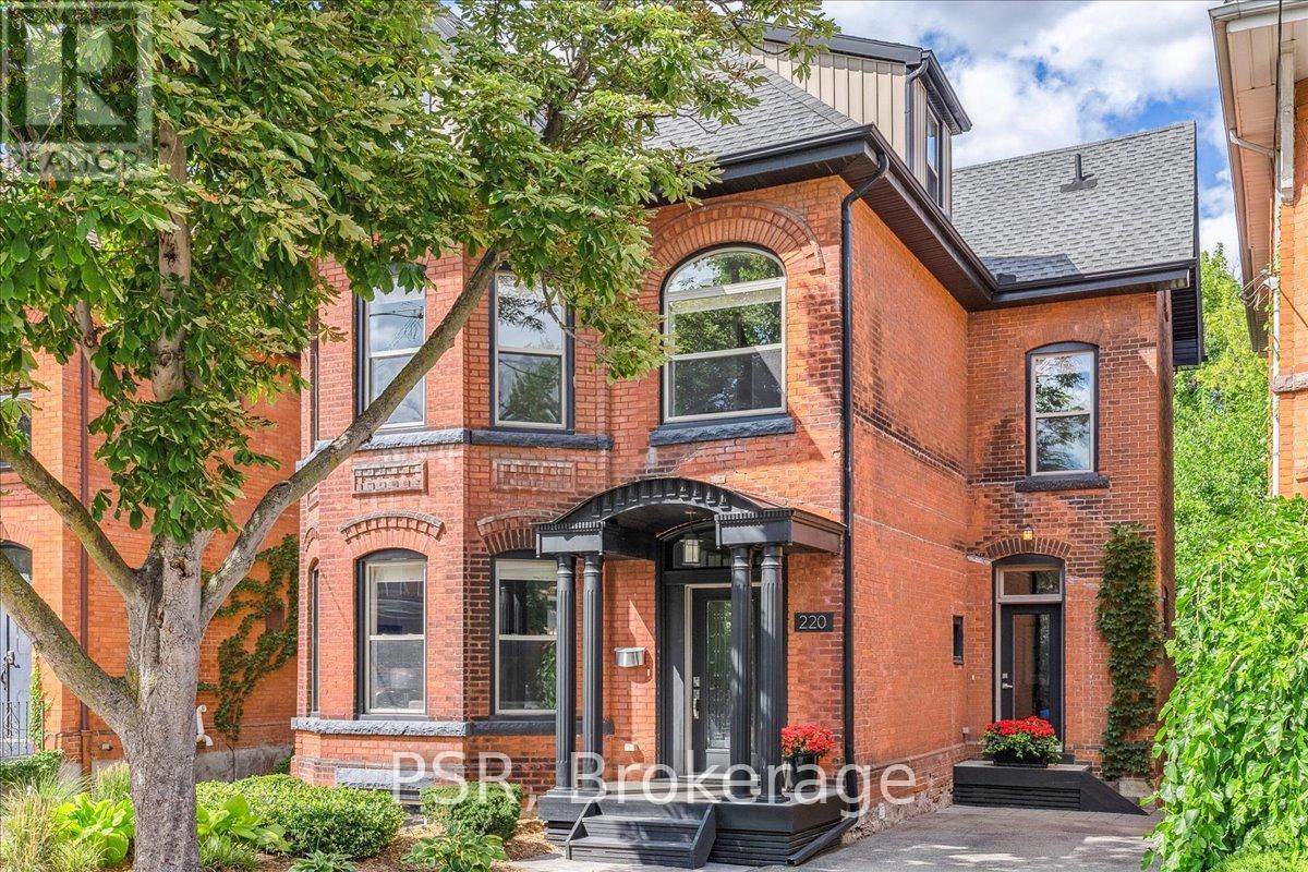 220 Herkimer St, Hamilton, ON L8P 2H6