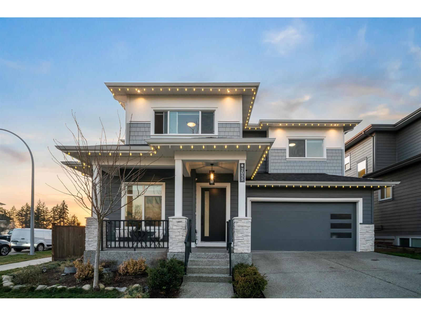167 Street Unit 2055 #a, Surrey, BC V3Z 1J4