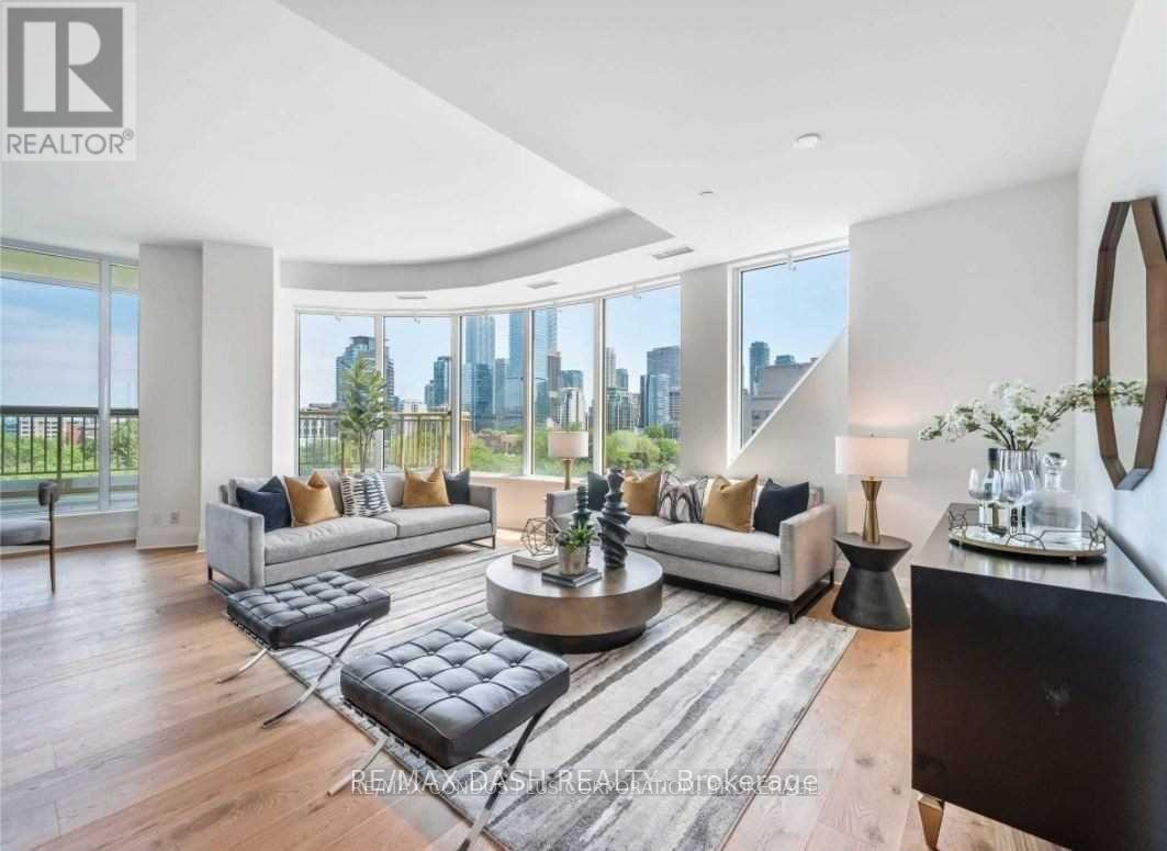 806 151 Avenue Rd, Toronto, ON M5R 2H7