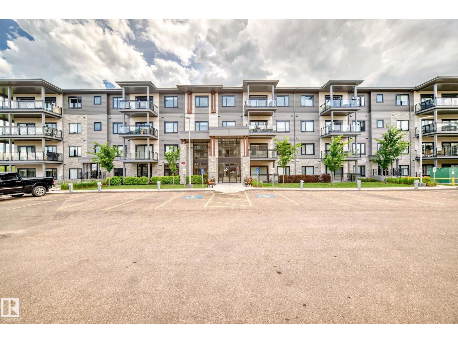 524 Griesbach Parade Northwest #421, Edmonton, AB T5E 6X2