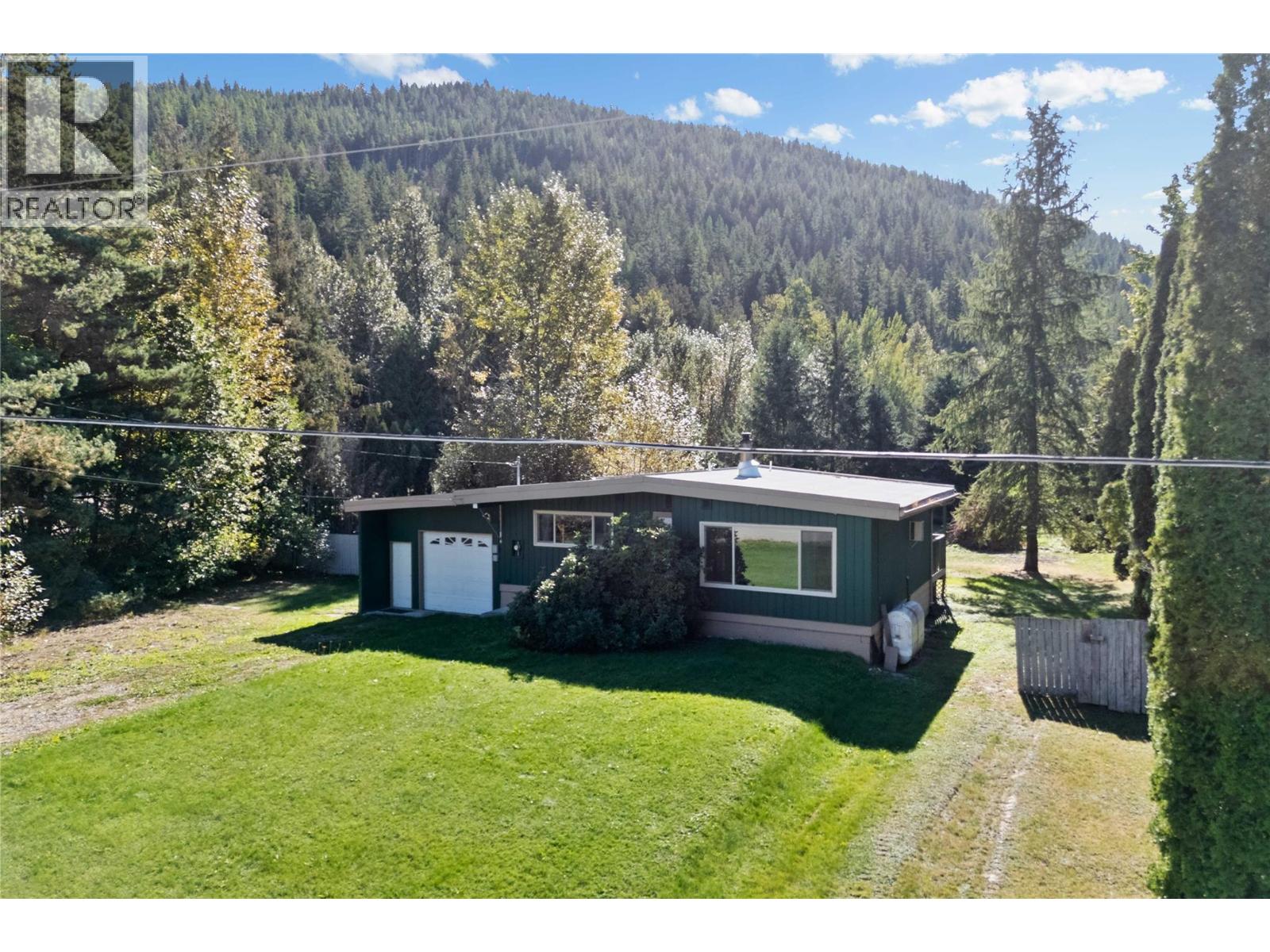 1245 Maclean Mcpherson Rd, Sicamous, BC V0E 2V1