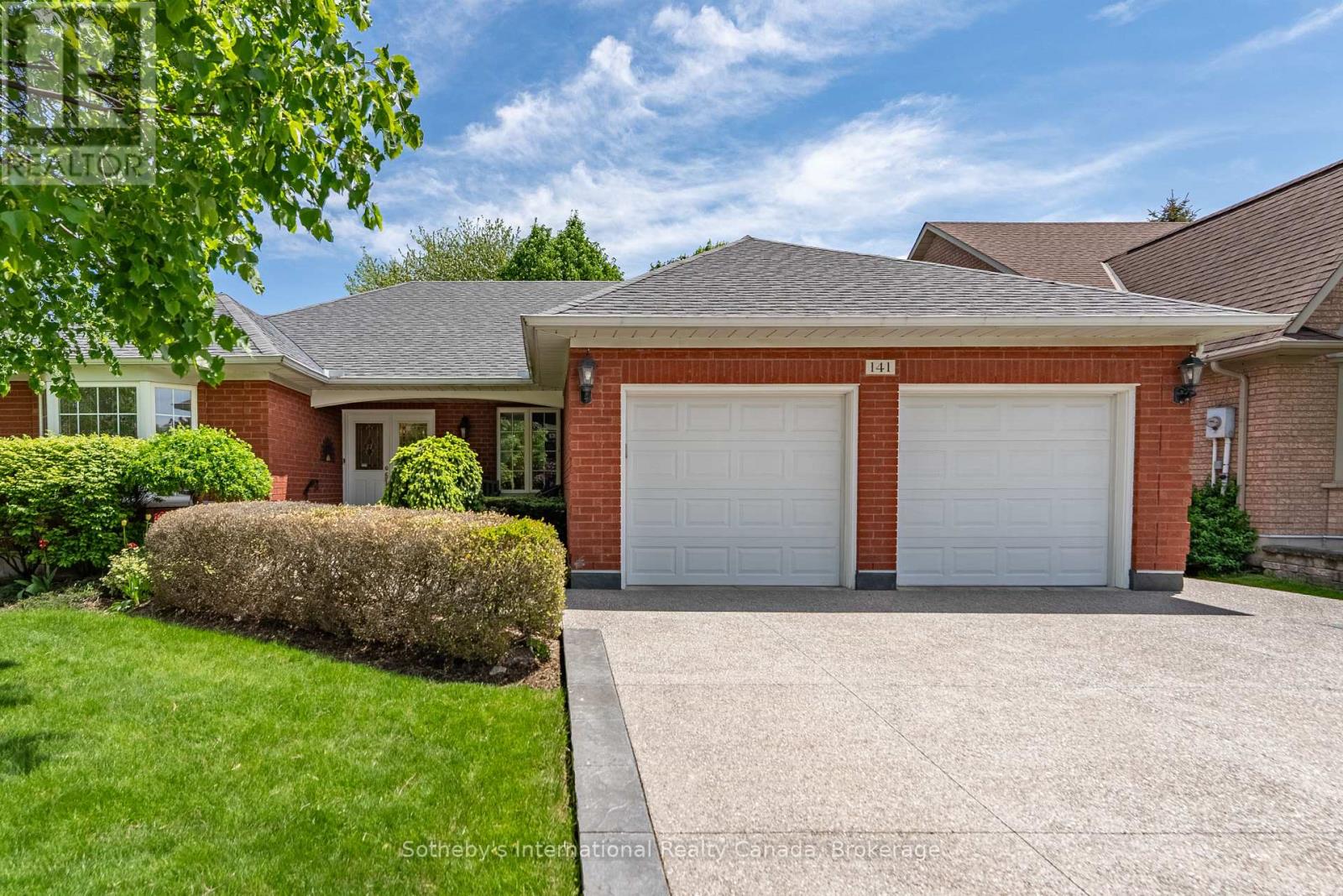 141 Springfield Blvd, Hamilton, ON L9K 1H8