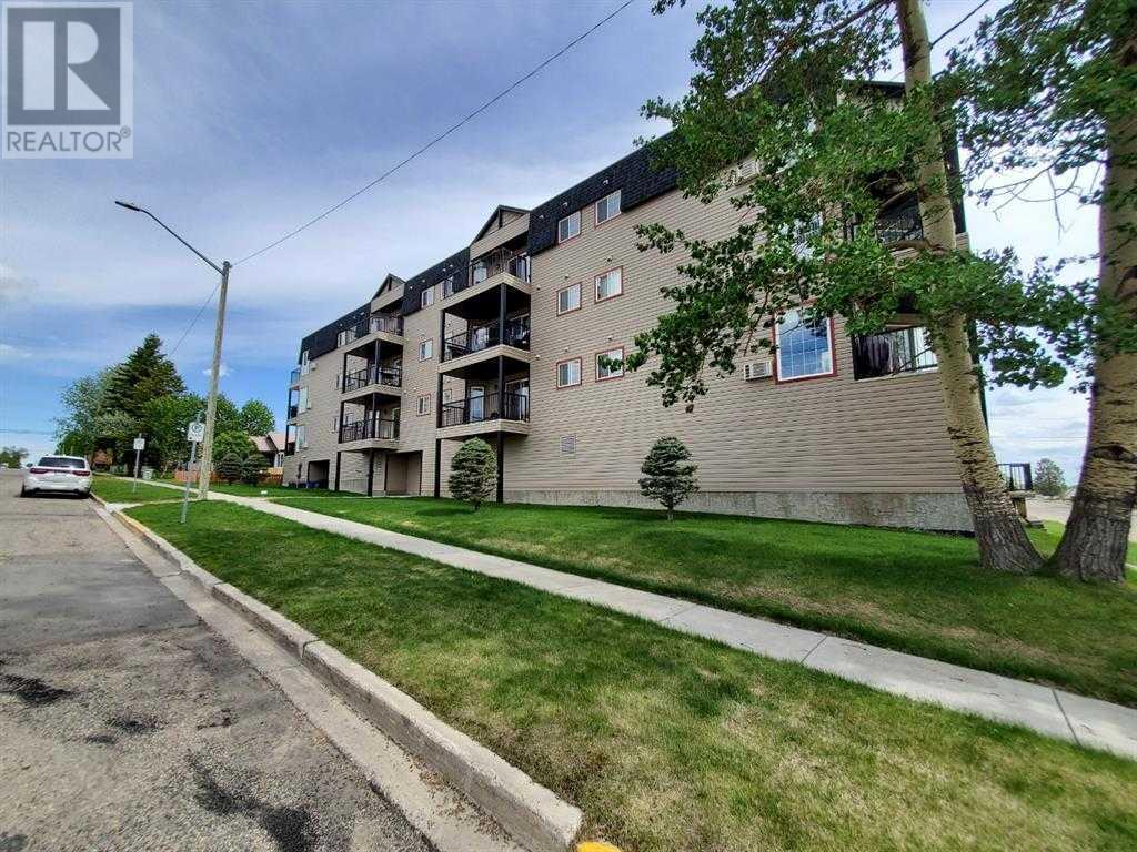 5037 7 Avenue Unit 101, Edson, AB T7E 0A8