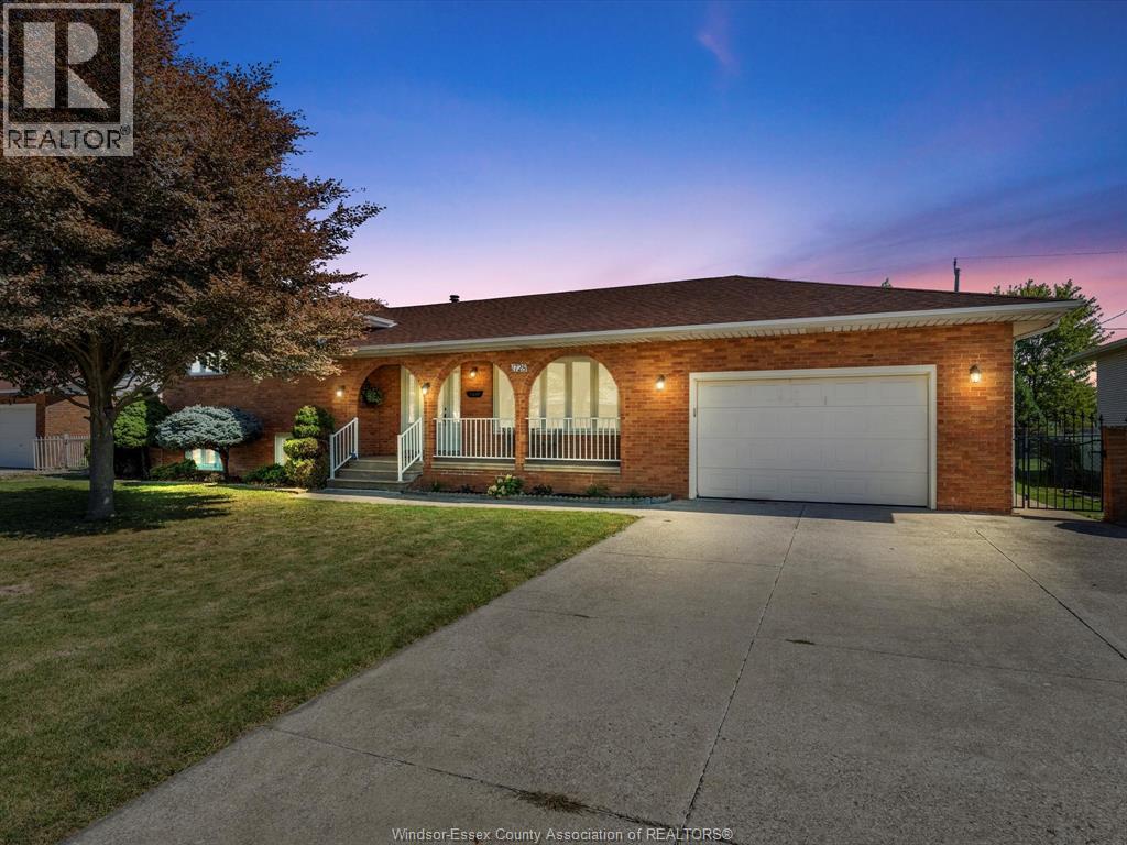 1728 Partington Ave, Windsor, ON N9B 2R3
