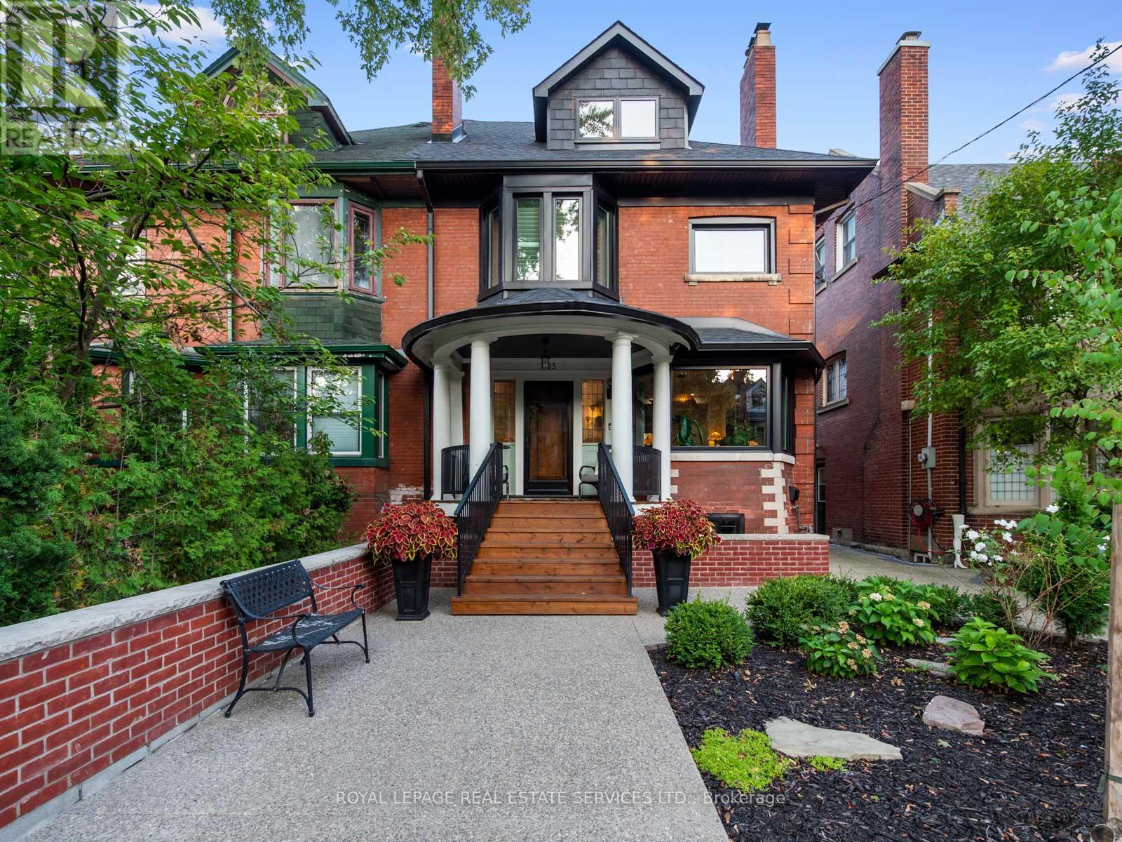 303 Rusholme Rd, Toronto, ON M6H 2Y9