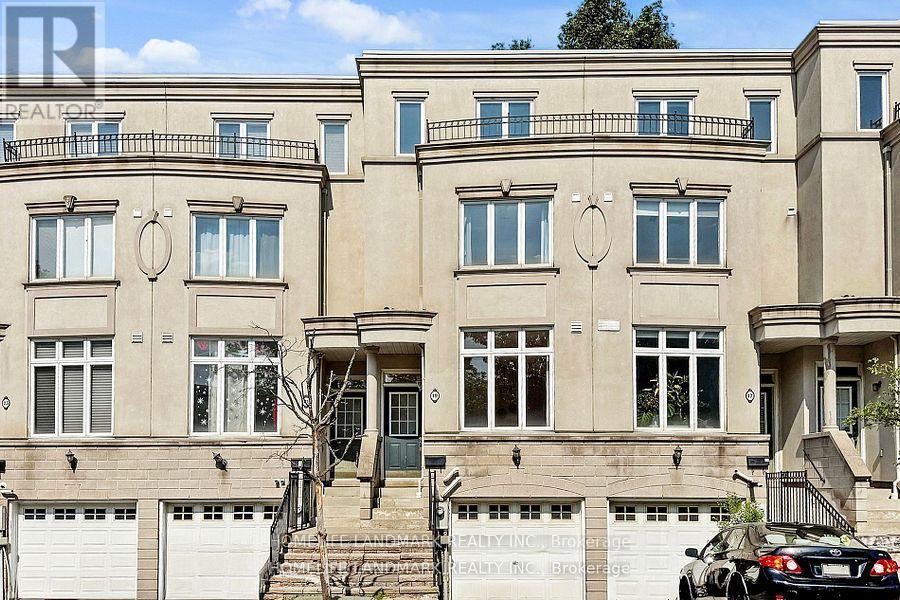 19 English Garden Way, Toronto, ON M2M 4M4