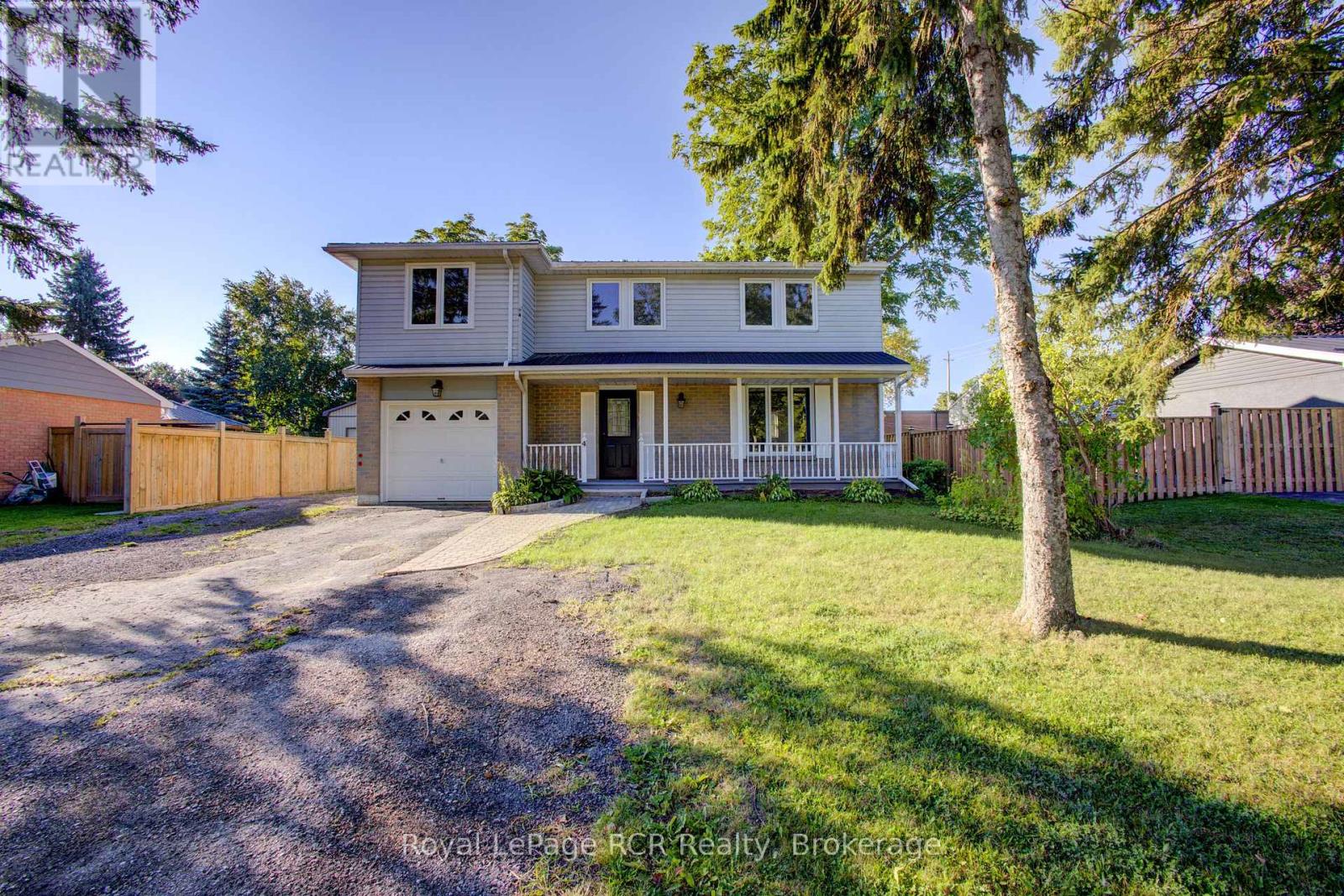 4 Bellefield Cres, Wellington North, ON N0G 1A0
