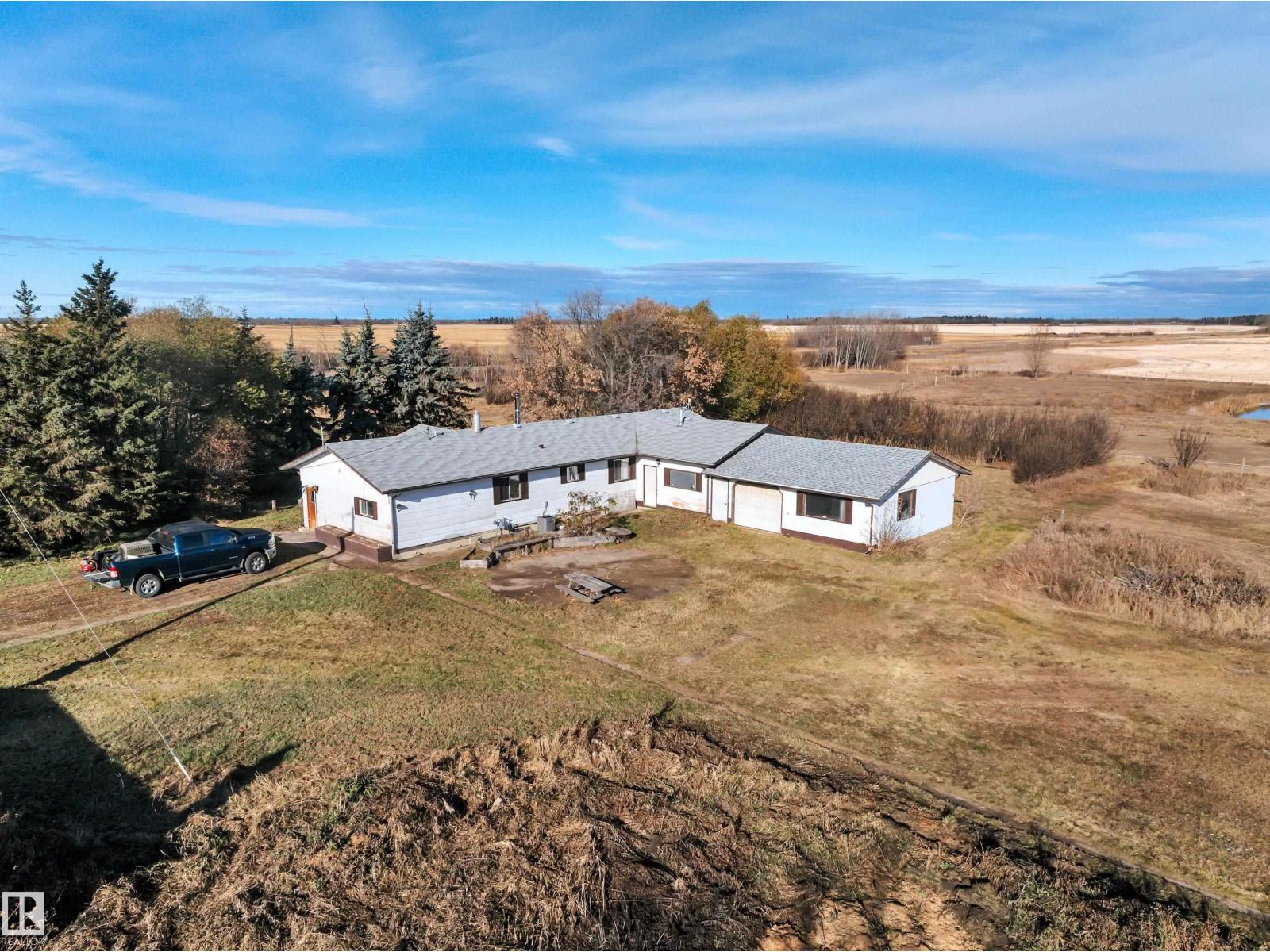 60101 Hwy 827, Rural Thorhild County, AB T0A 3J0