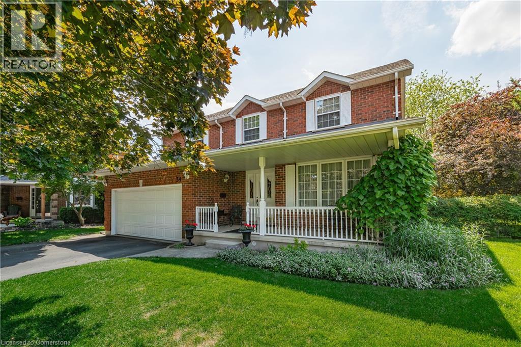 34 Gowinlock Ct, Cambridge, ON N1T 1N2