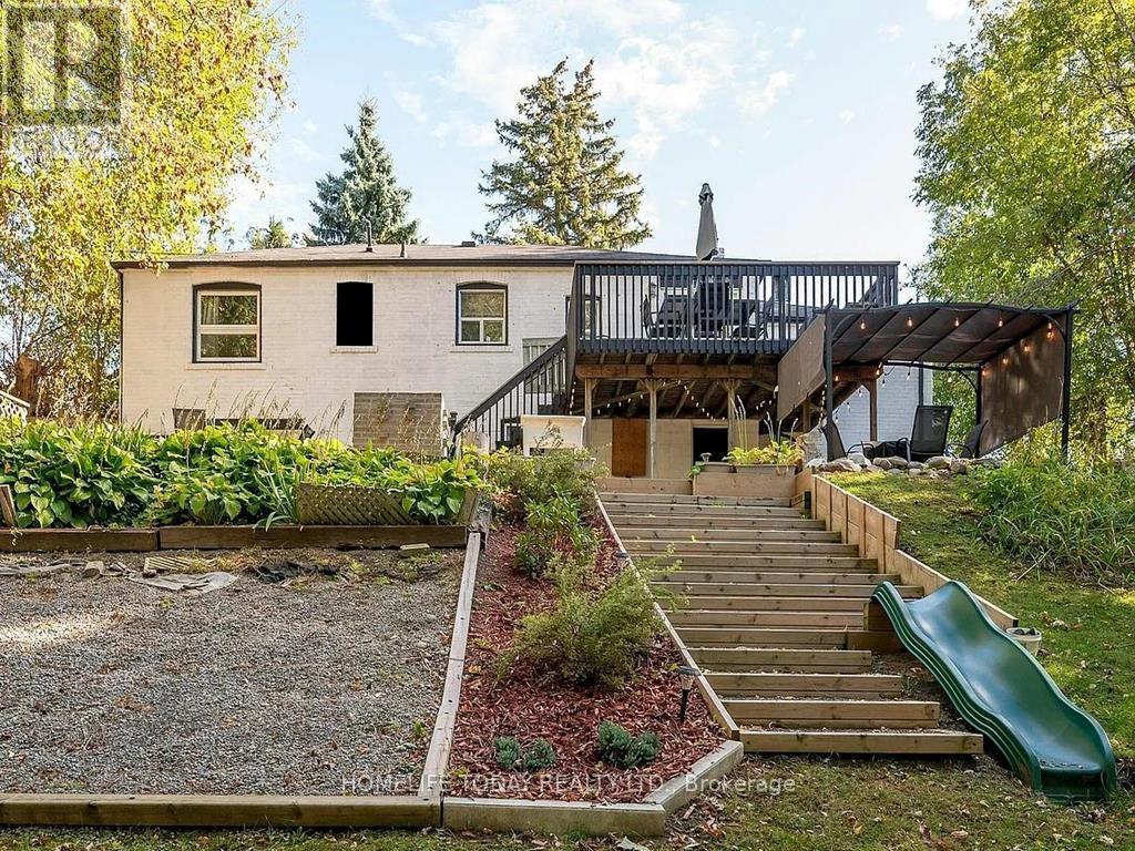 1906 Liverpool Rd, Pickering, ON L1V 1W5