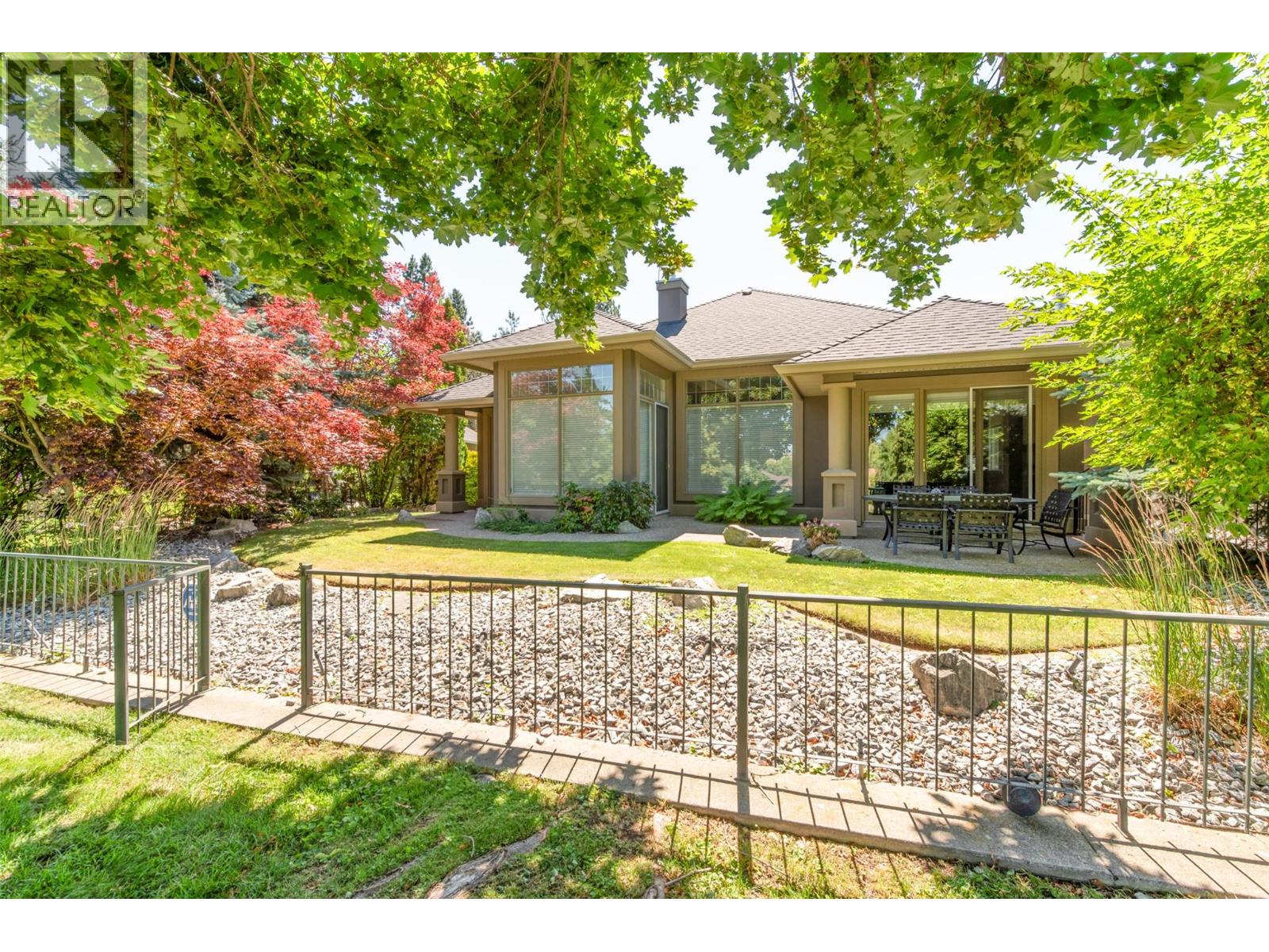 3948 Gallaghers Pkwy, Kelowna, BC V1W 3Z9