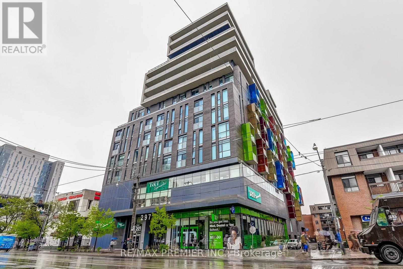 1002 297 College St, Toronto, ON M5T 0C2