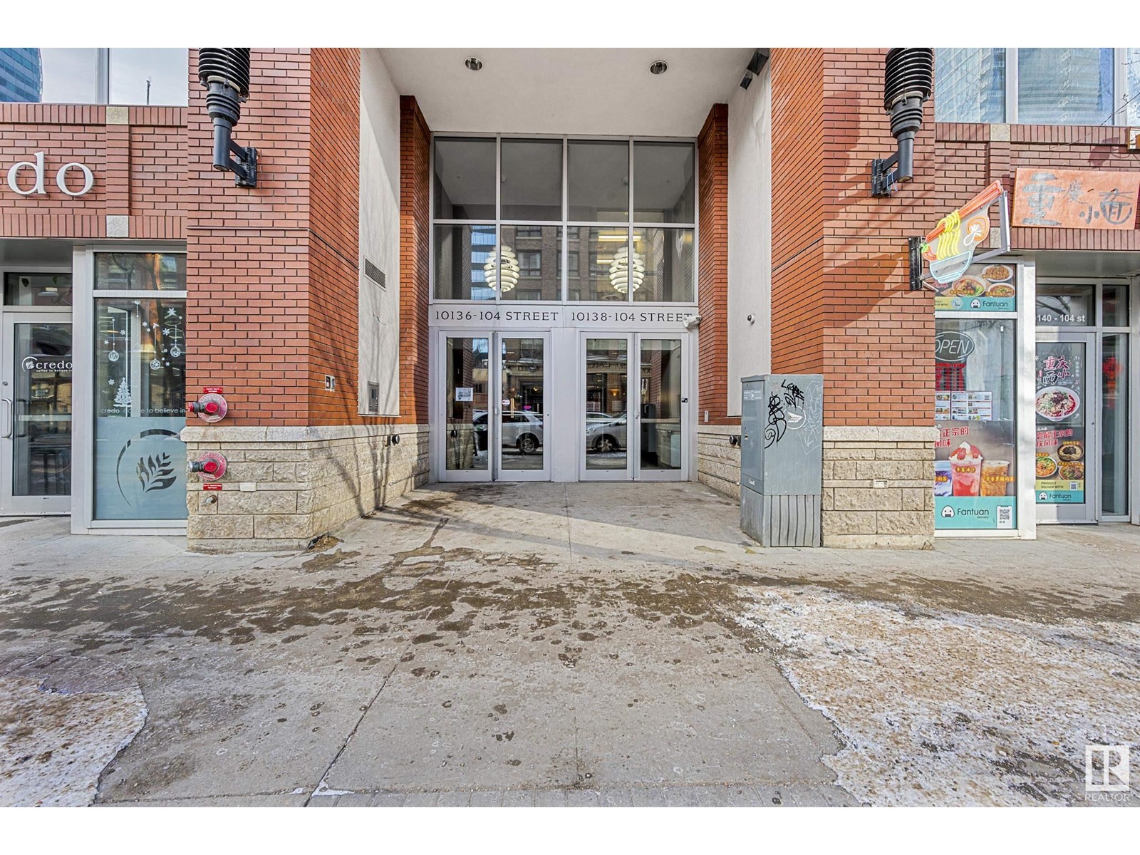 10136 104 Street Northwest #2601, Edmonton, AB T5J 0B5