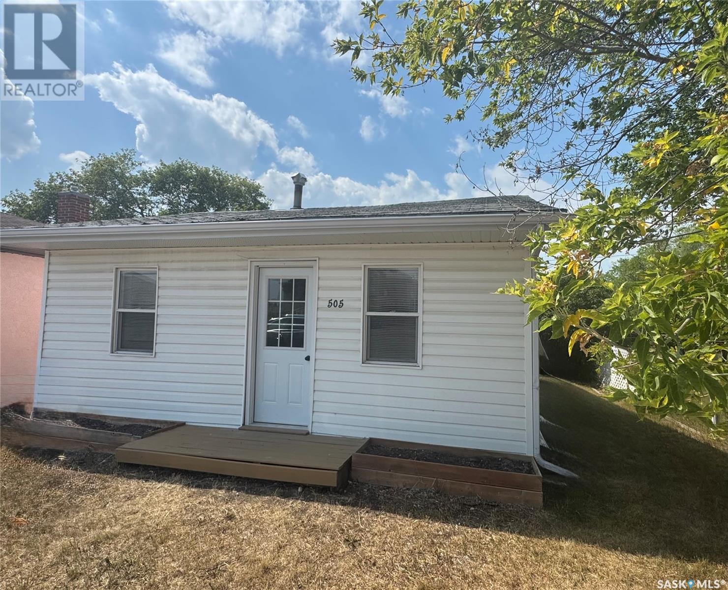 505 Churchill St, Hudson Bay, SK S0E 0Y0
