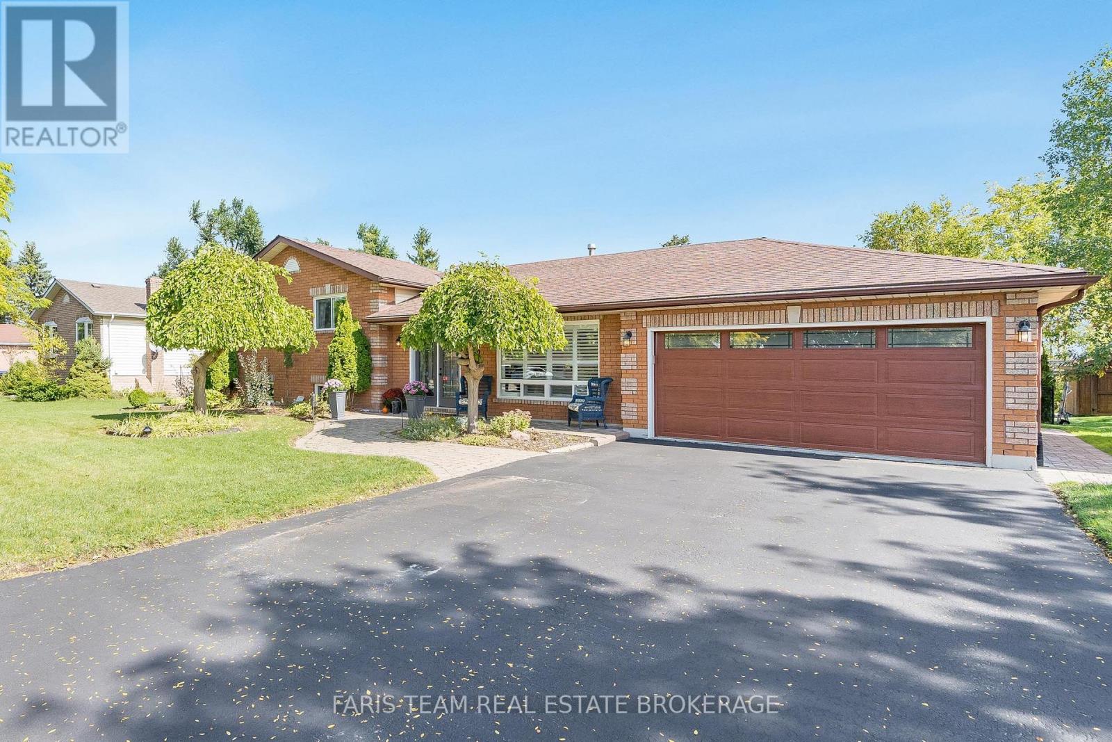 2032 Chantler St, Innisfil, ON L9S 1B5
