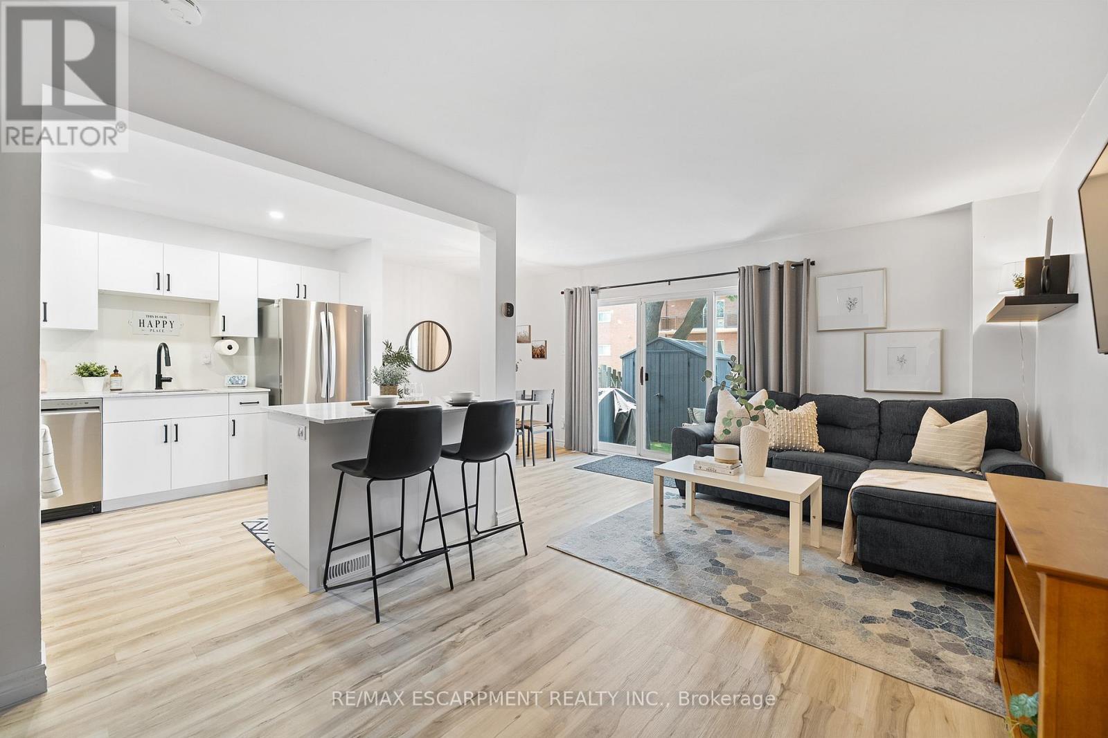 150 17 Old Pine Trl, St. Catharines, ON L2M 6P9