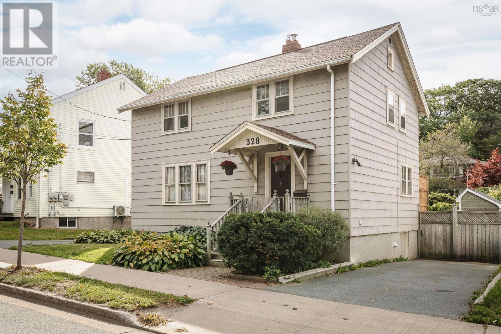 328 Portland St, Dartmouth, NS B2Y 1K6