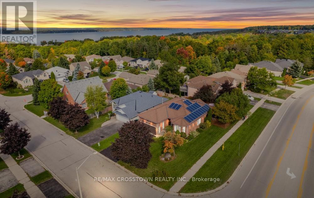 1 Bloxham Pl, Barrie, ON L4N 9K3