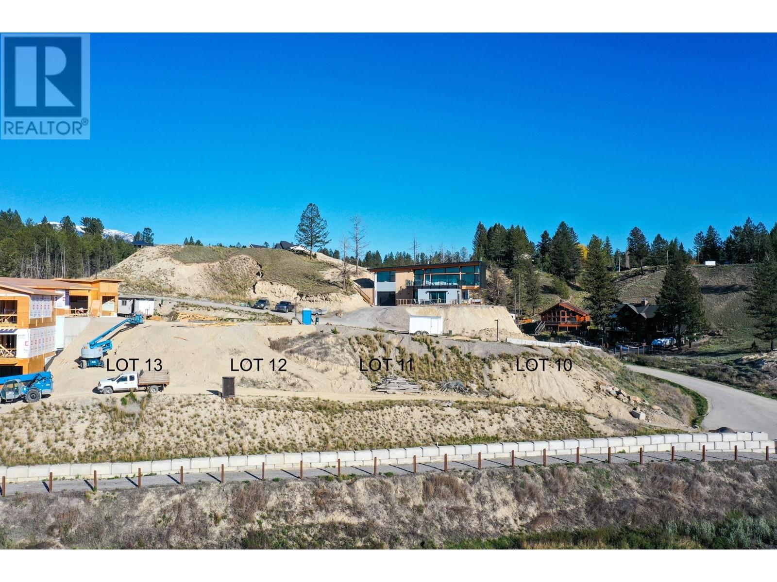 Kpokl Road, Invermere, BC V0A 1K0