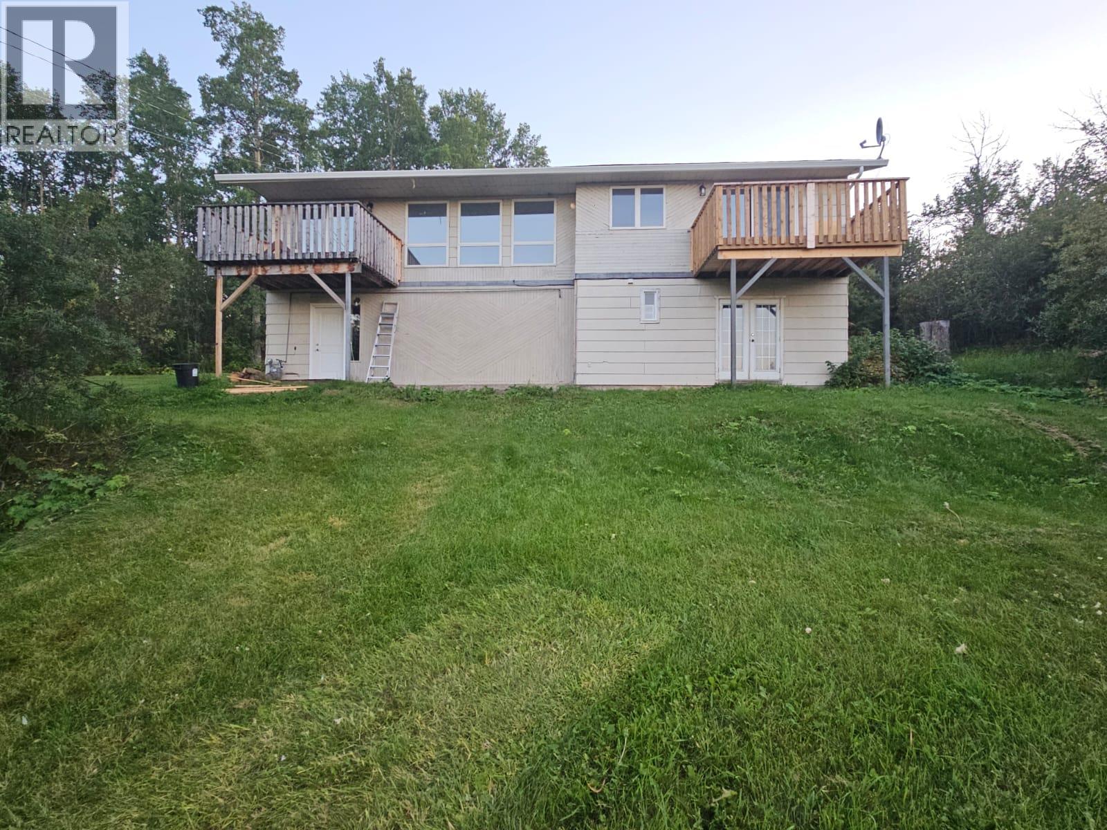 3511 Spruce Rd, Chetwynd, BC V0C 1J0