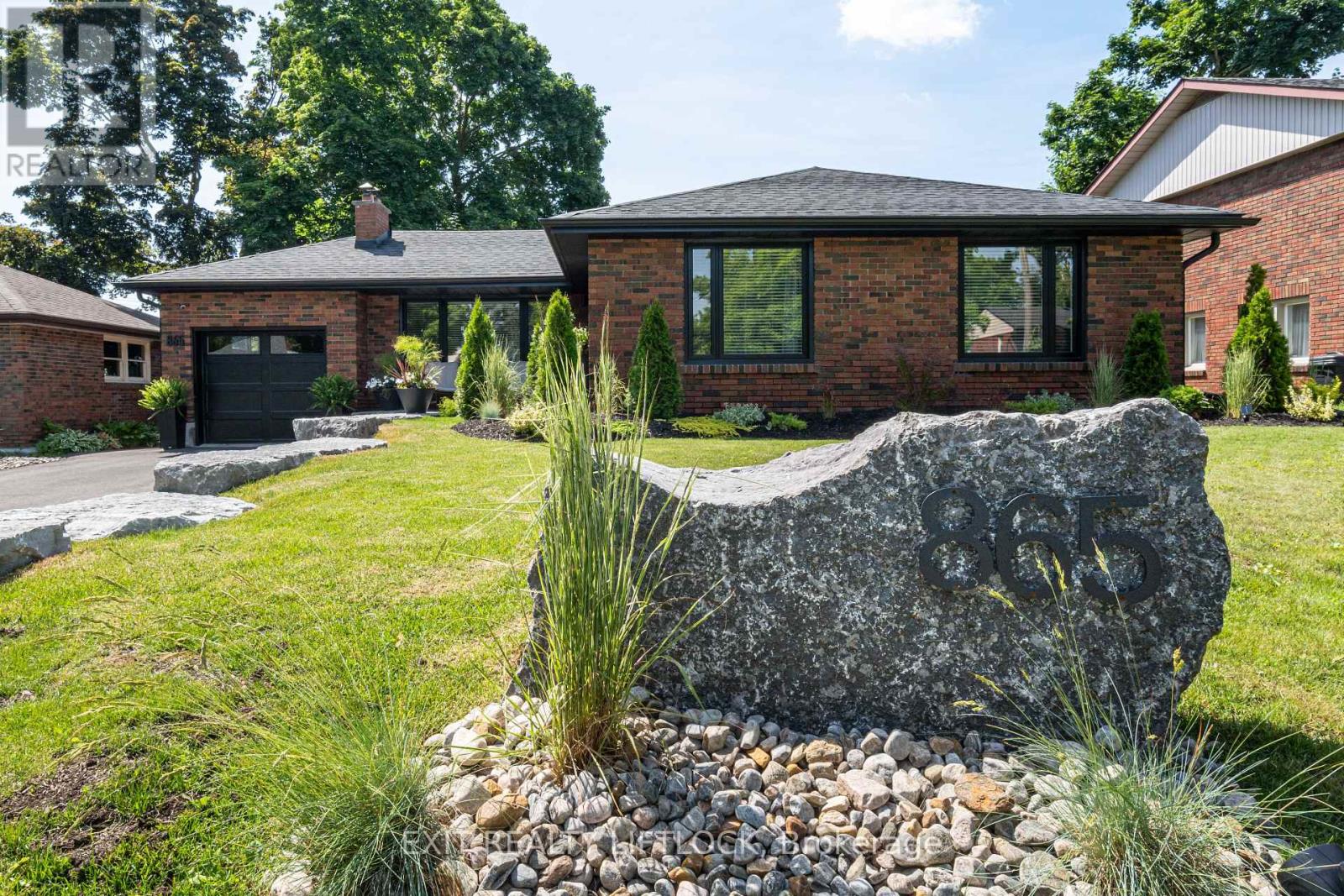 865 Kensington Dr Ward 2 Dr, Peterborough, ON K9J 6J8