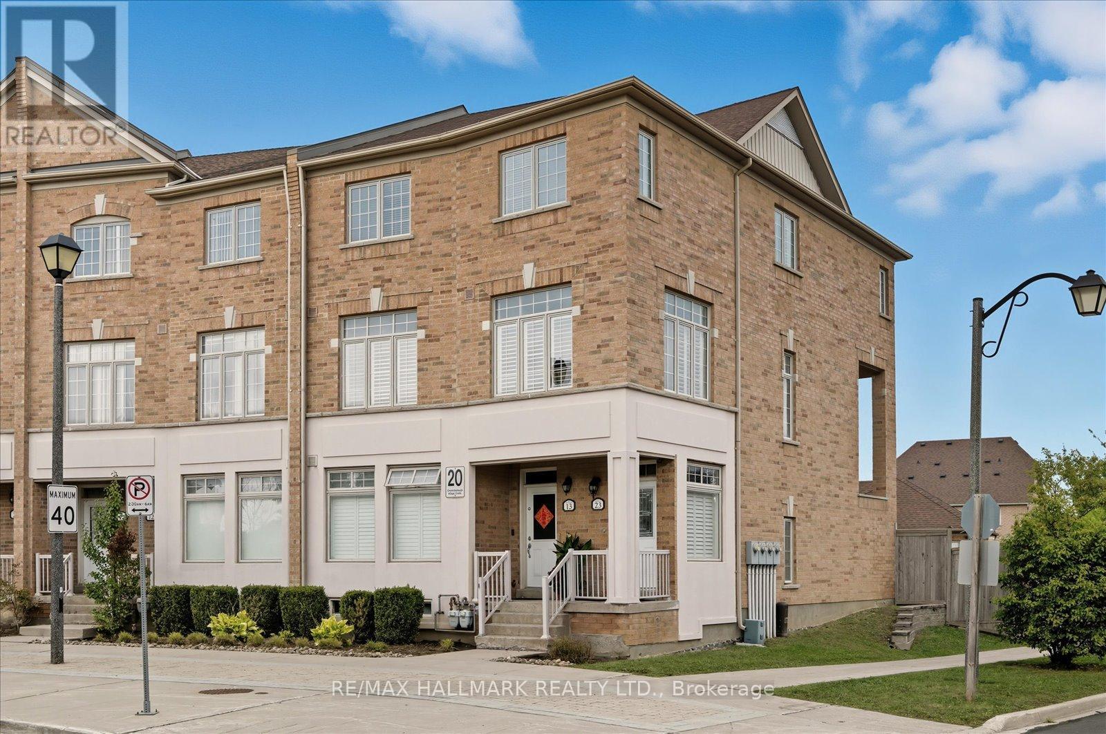 23 20 Greensborough Villag Cir, Markham, ON L6E 1M4