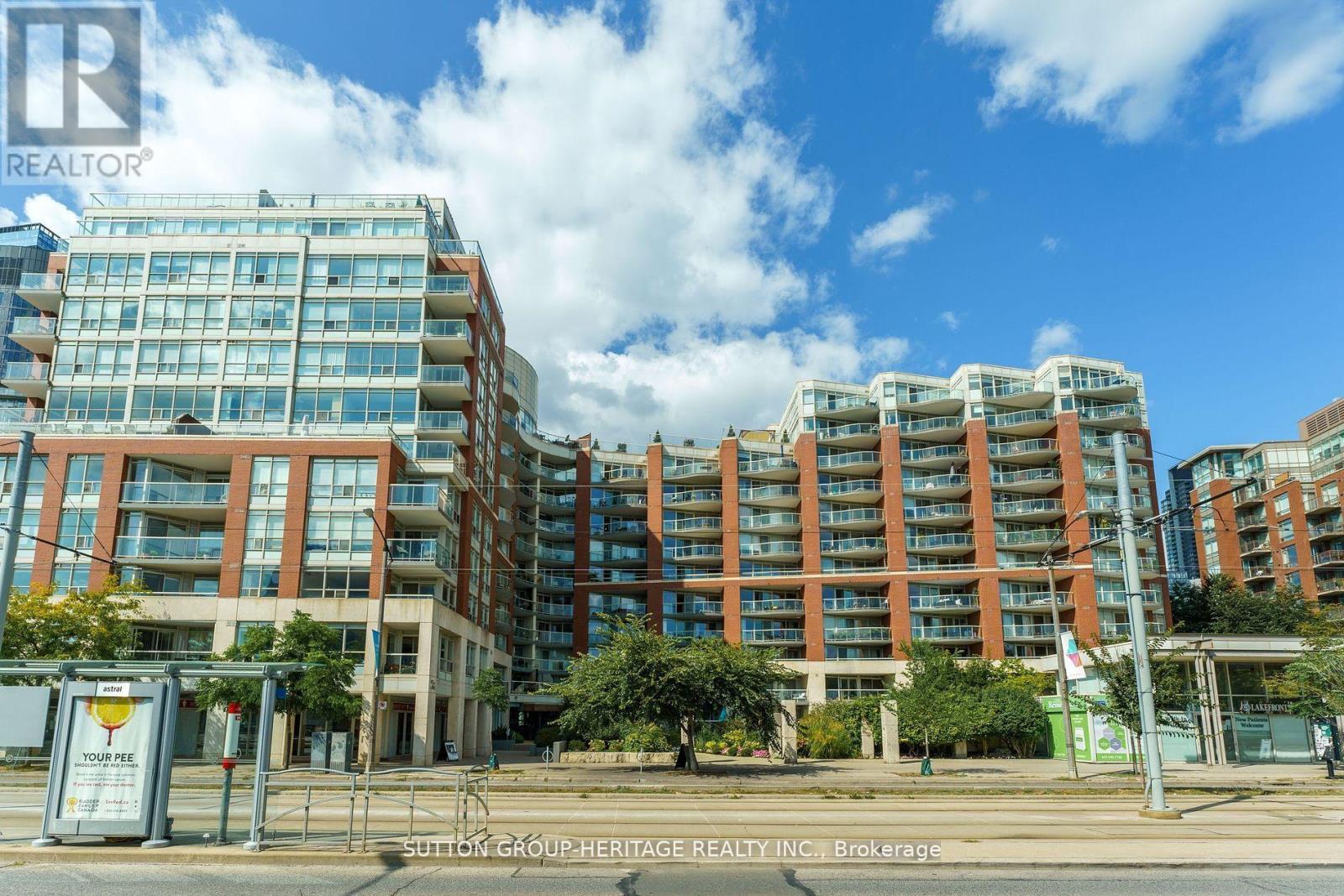 126 550 Queens Quay W, Toronto, ON M5V 3K8