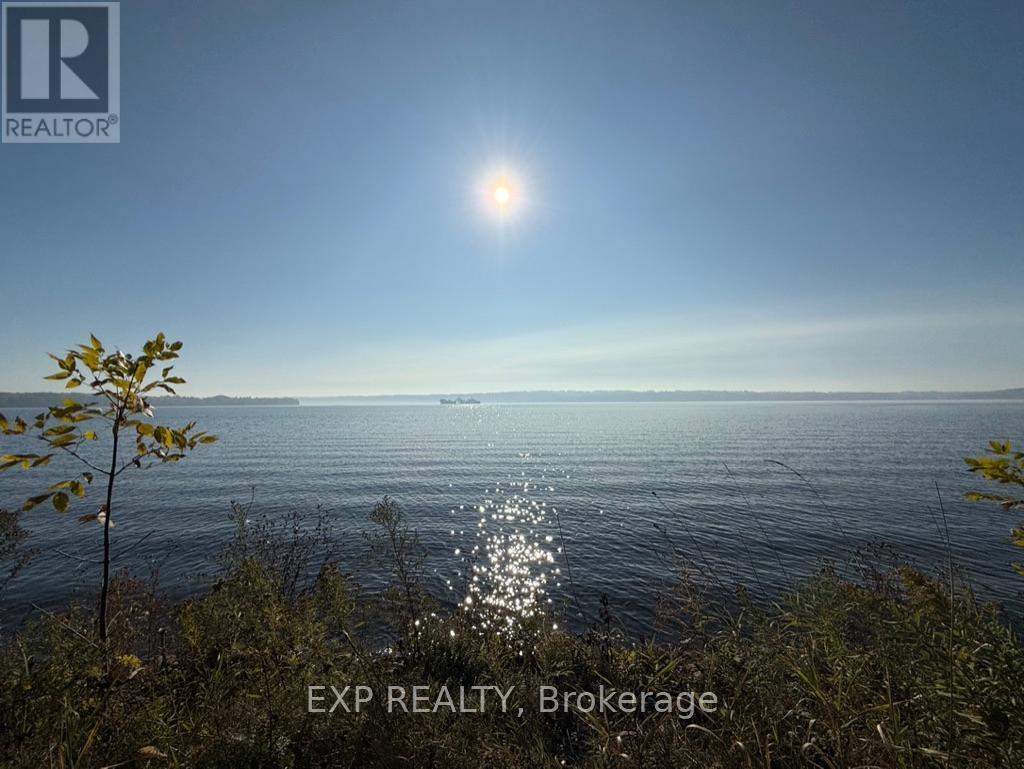 669 N Shore Dr E, Otonabee-south Monaghan, ON L0B 1E0