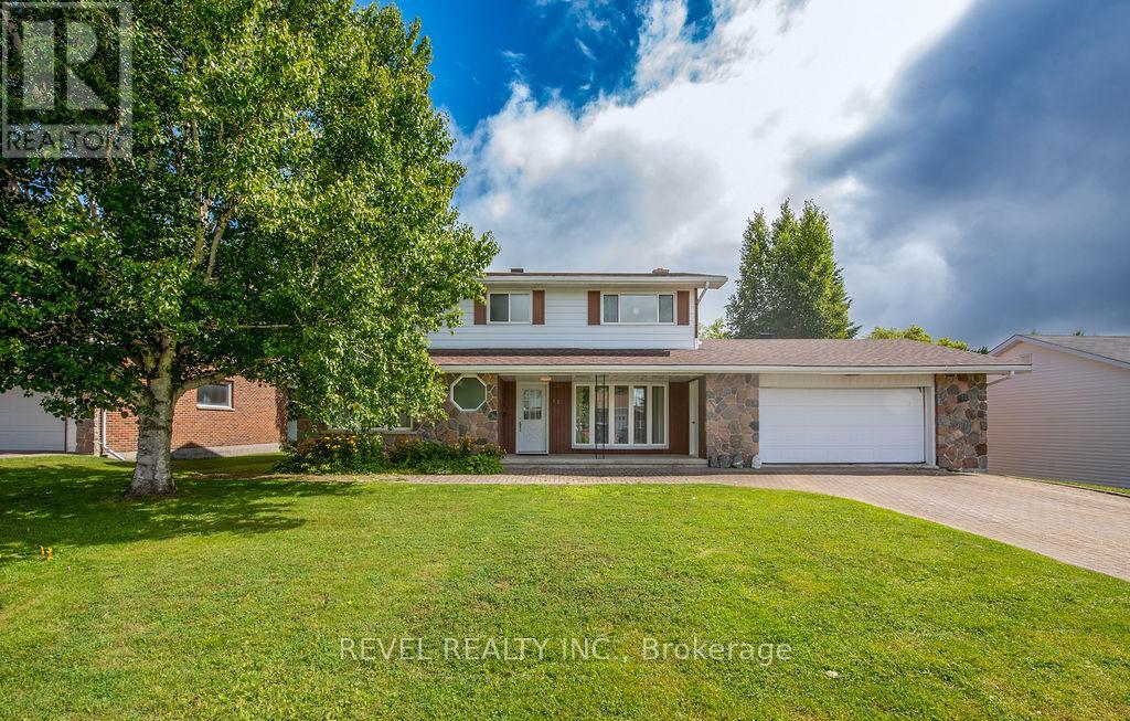 624 Cedar St N, Timmins, ON P4N 6K4