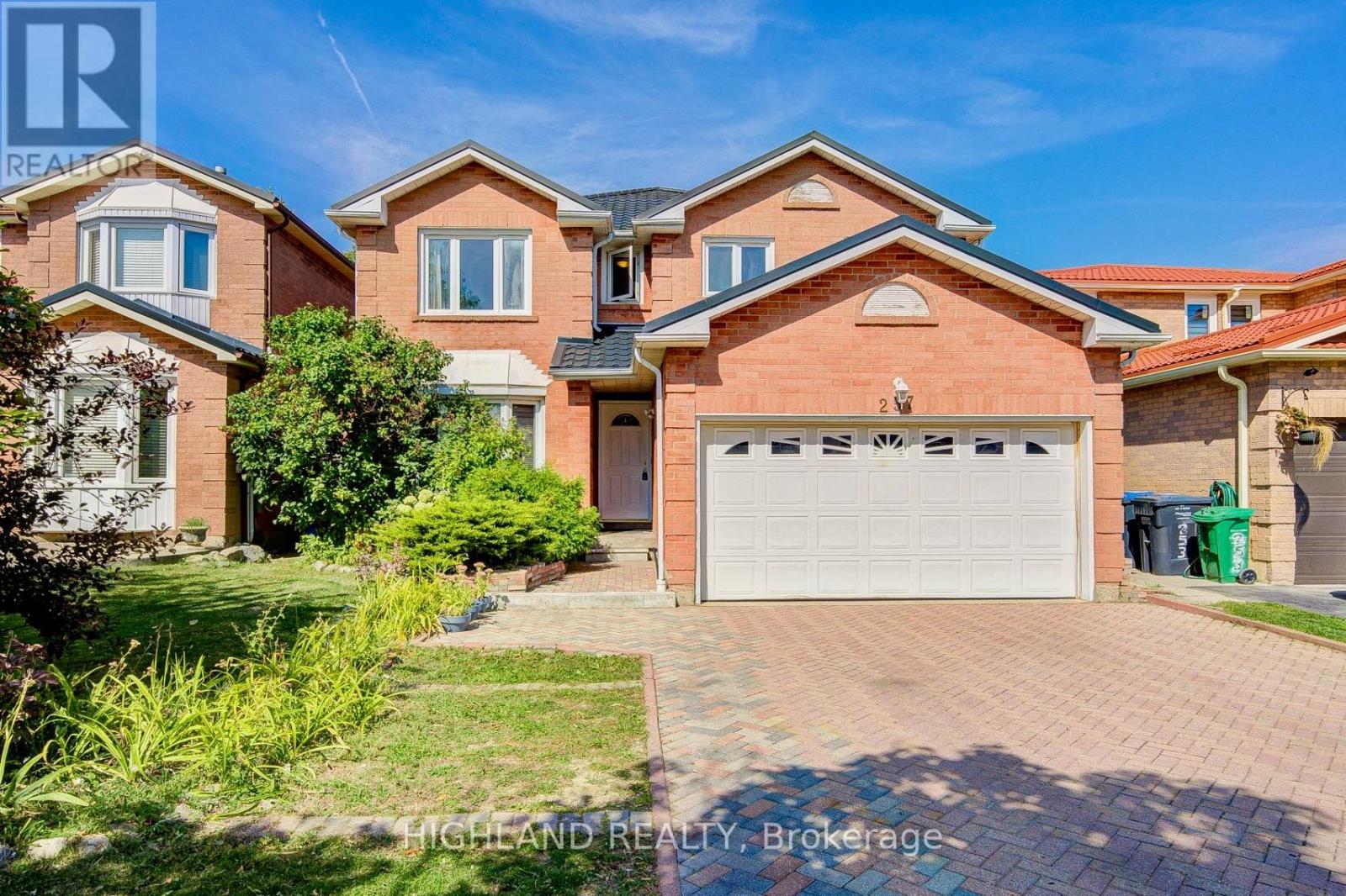 257 Huntington Ridge Dr, Mississauga Hurontario, ON L5R 1S3