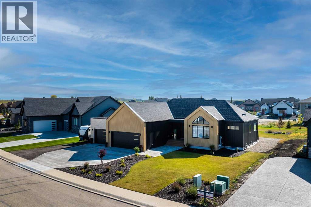 19 Monterra Way, Cochrane, AB T4C 0G9