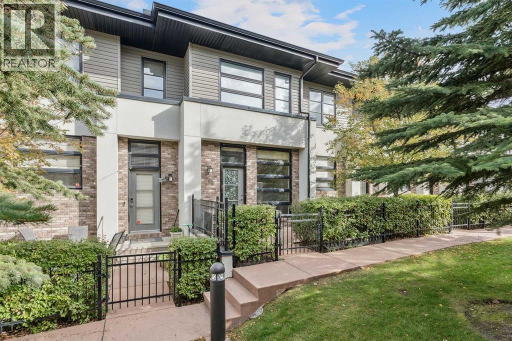 205 Aspen Hills Villas SW, Calgary, AB T3H 0H8