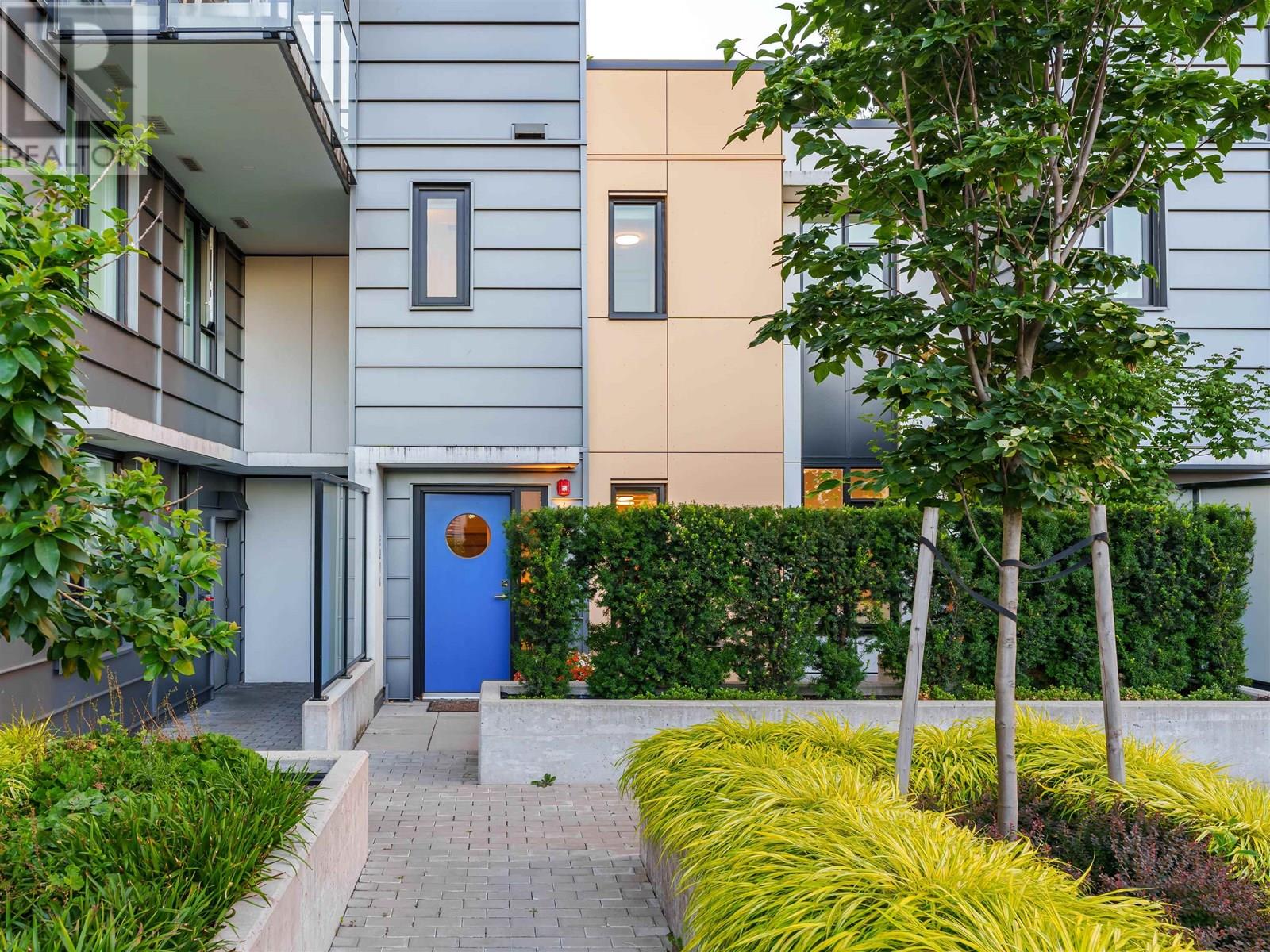 1471 Hunter Street Unit 314, North Vancouver, BC V7J 1H3
