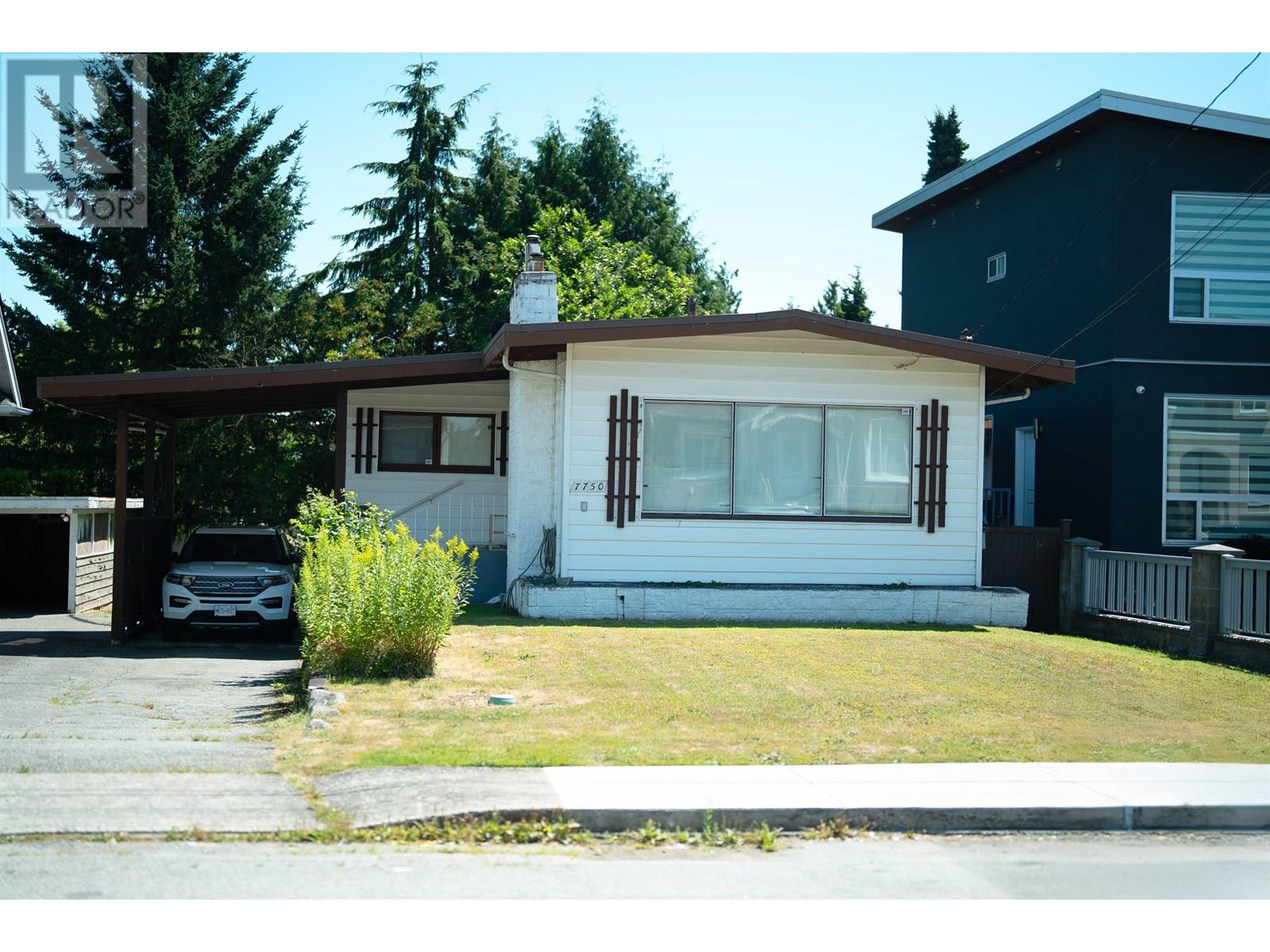 7750 15th Avenue, Burnaby, BC V3N 1W5
