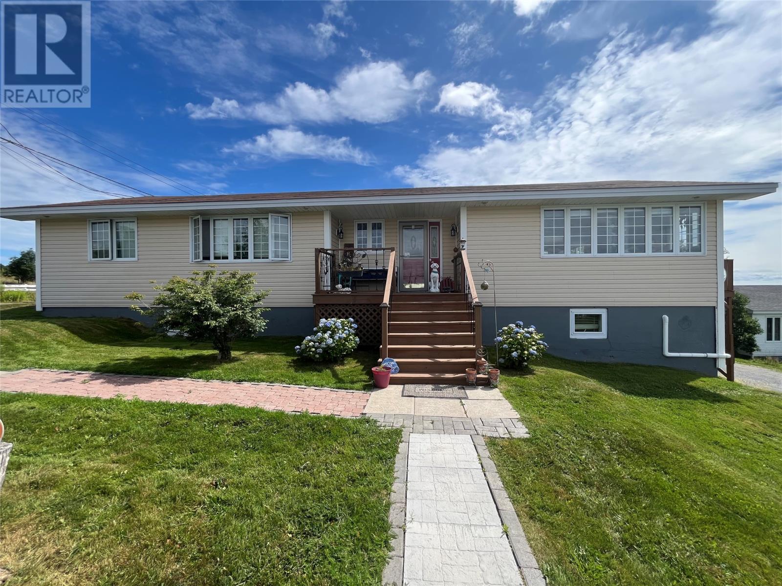 4 High Rd N, Carbonear, NL A1Y 1A8