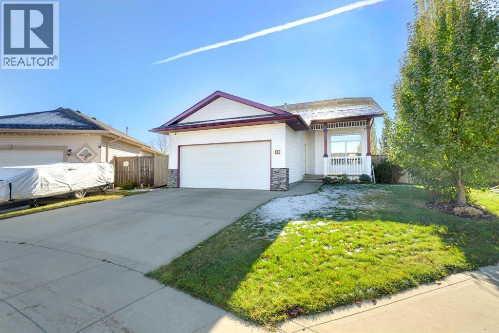 39 Kirton Close, Red Deer, AB T4P 4E9