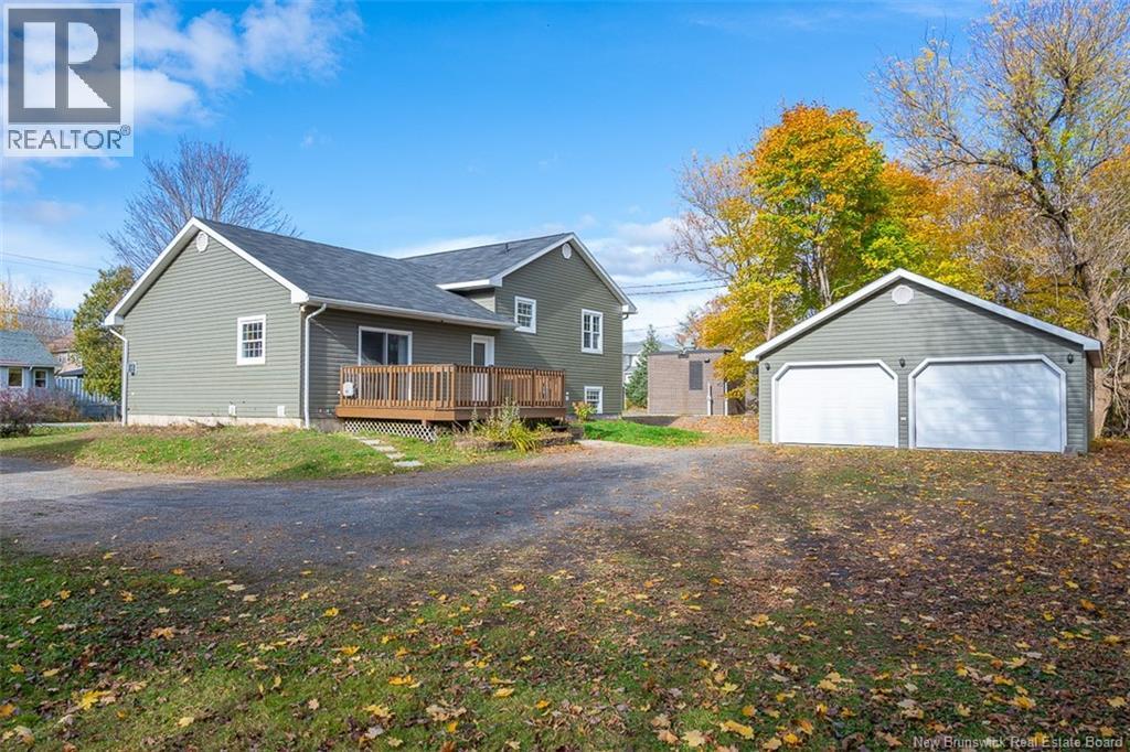 65 Aquarius St, Fredericton, NB E3B 8P5