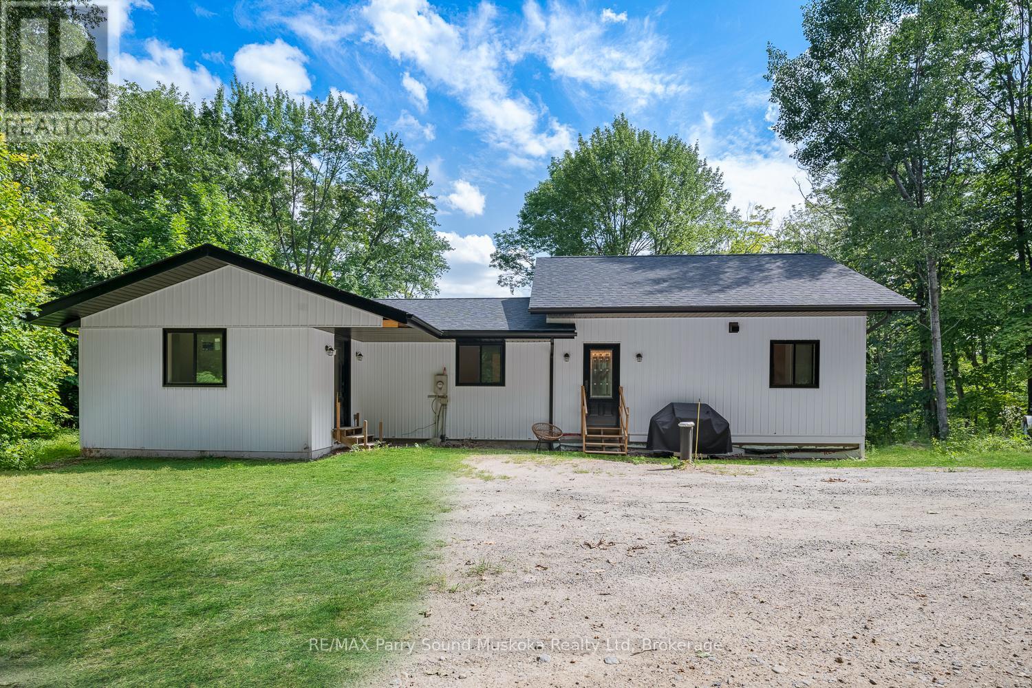 13 Rocky Rd, Seguin, ON P2A 0B2