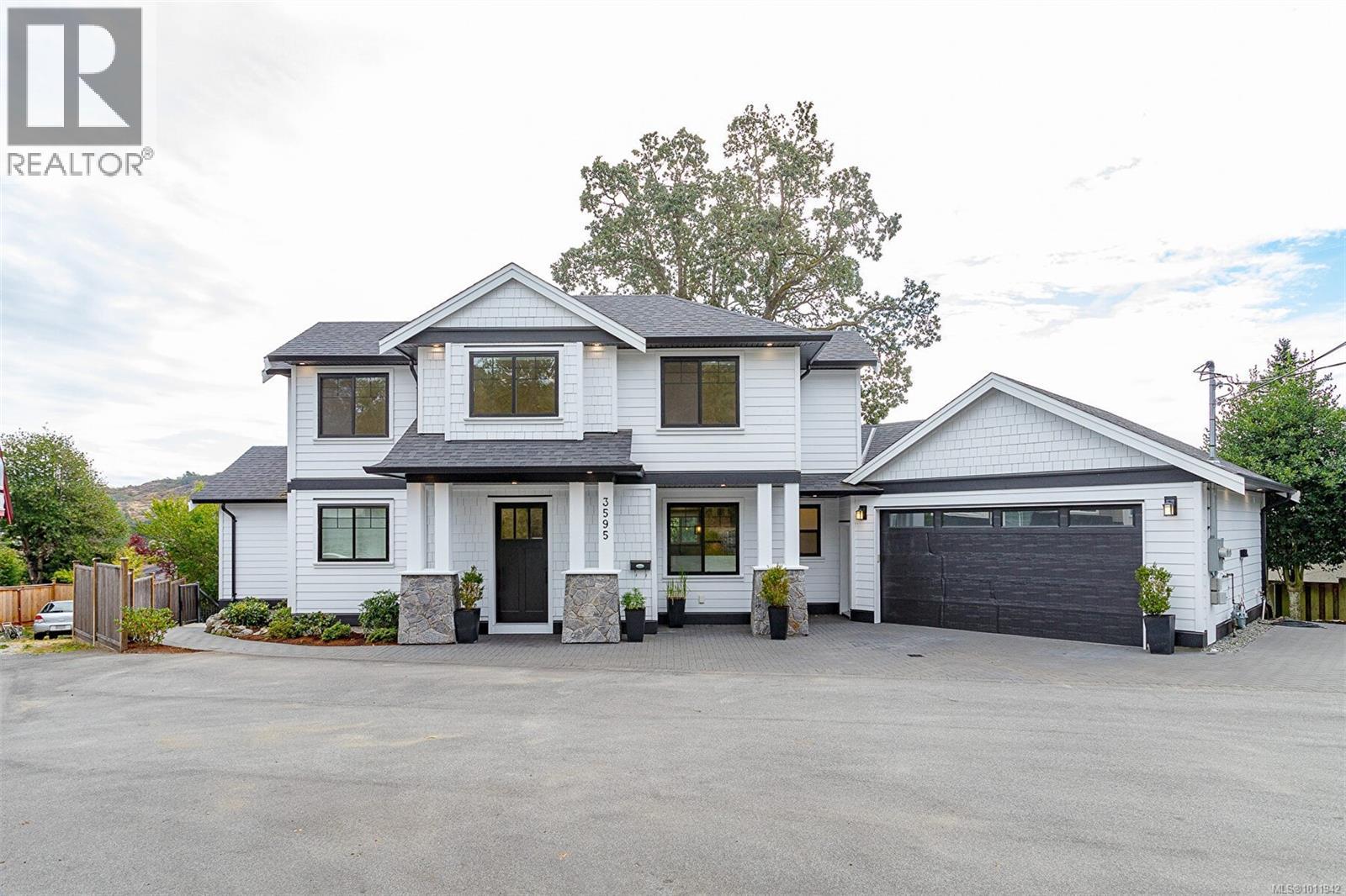 3595 Cedar Hill Rd, Saanich, BC V8P 3Z1