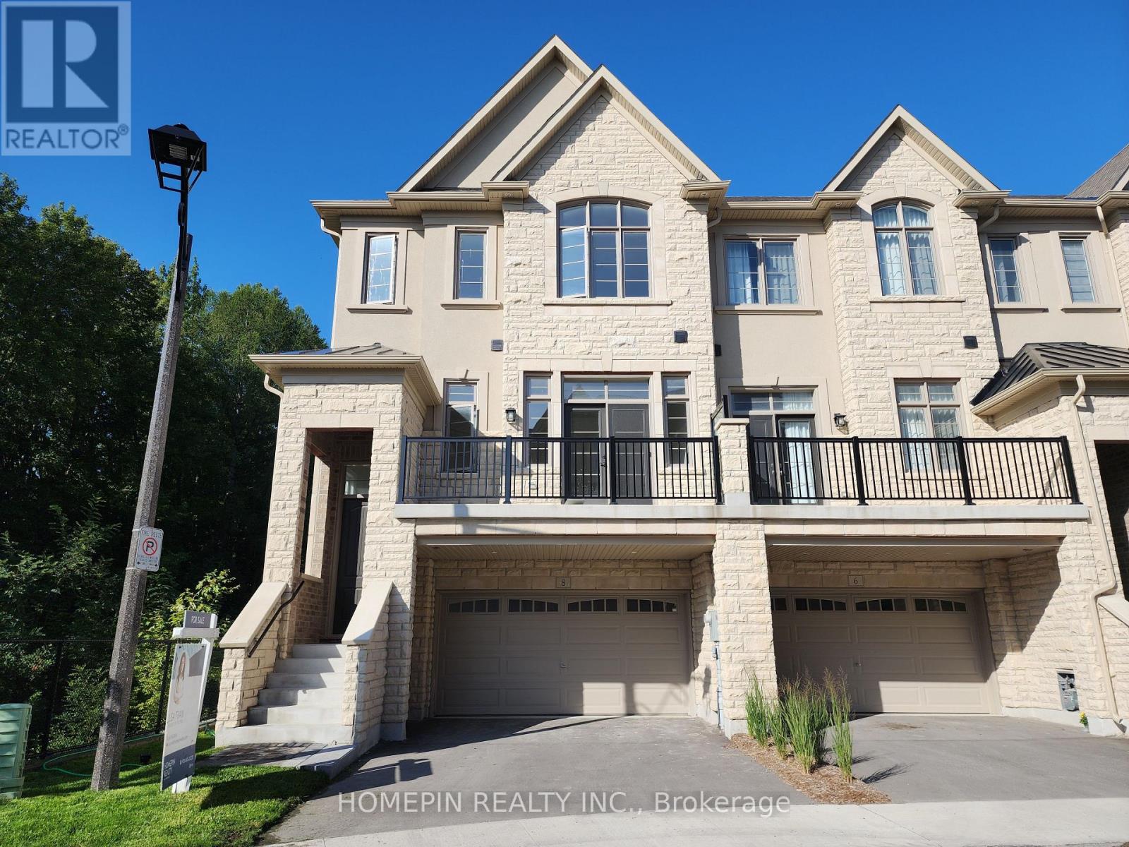 8 Gardeners Ln, Markham Angus Glen, ON L6C 3L5