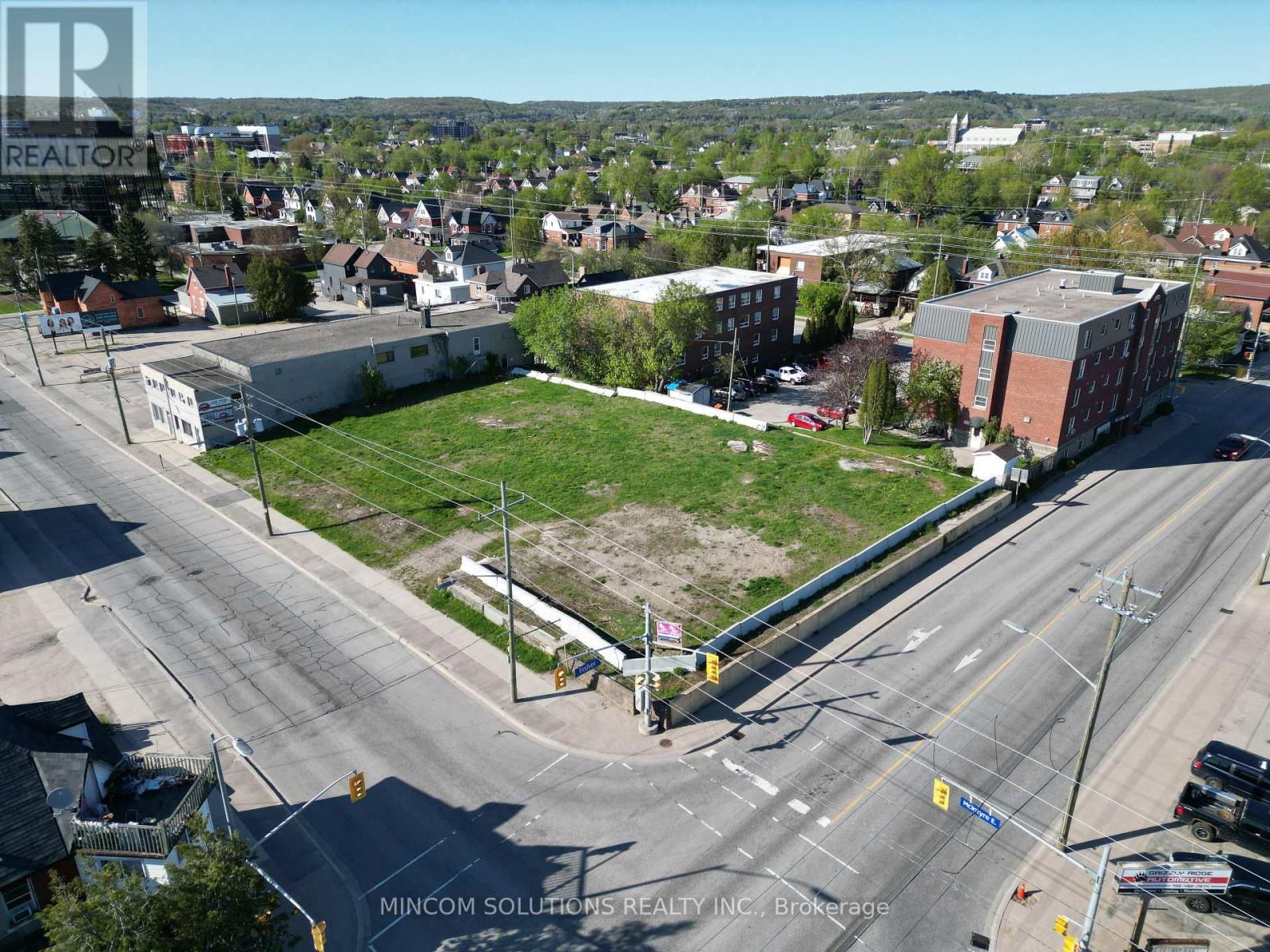 366 Mcintyre St E, North Bay Central, ON P1B 1C8